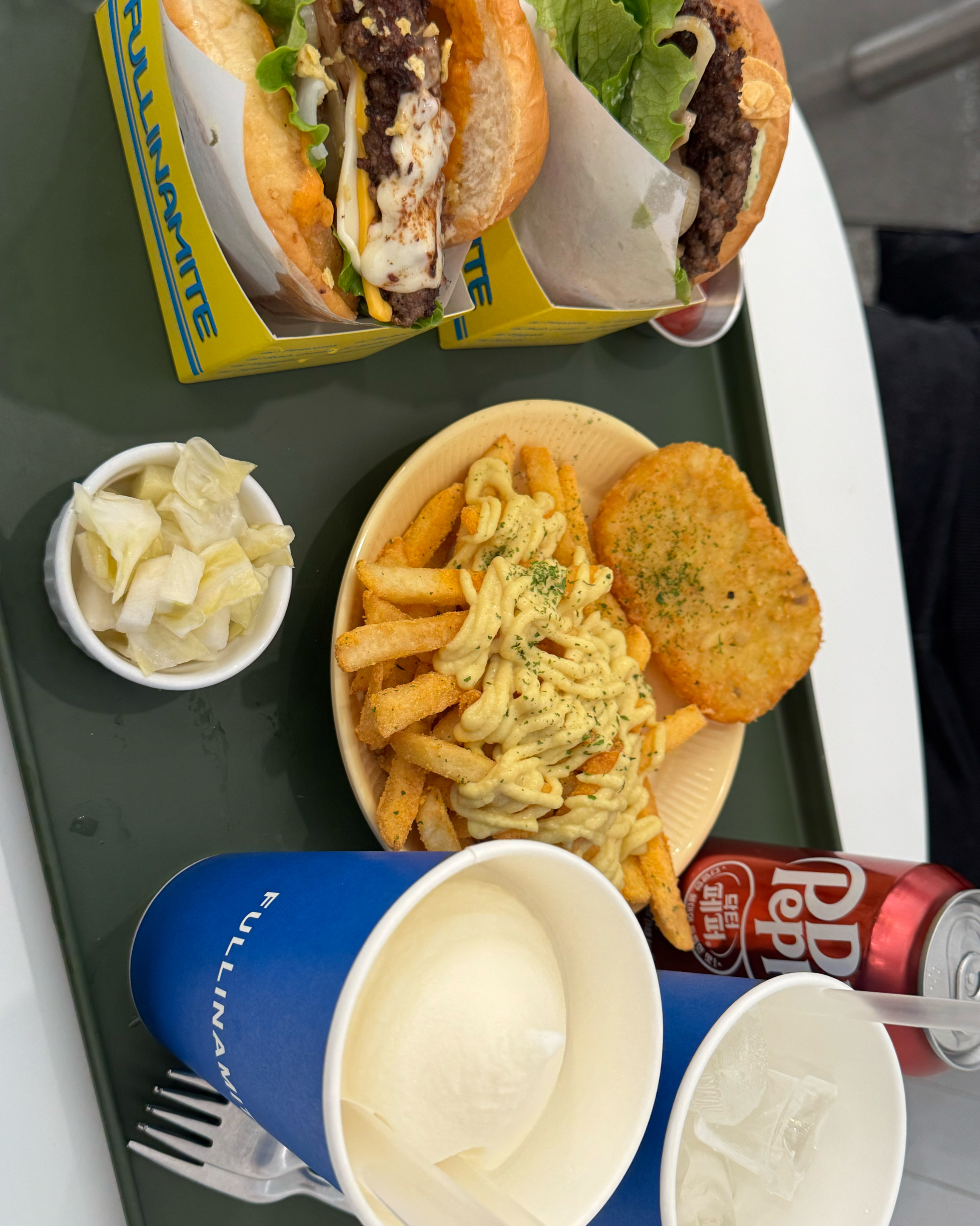 [홍대입구역 맛집 풀리너마이트 홍대] 직접 가본 로컬 리뷰