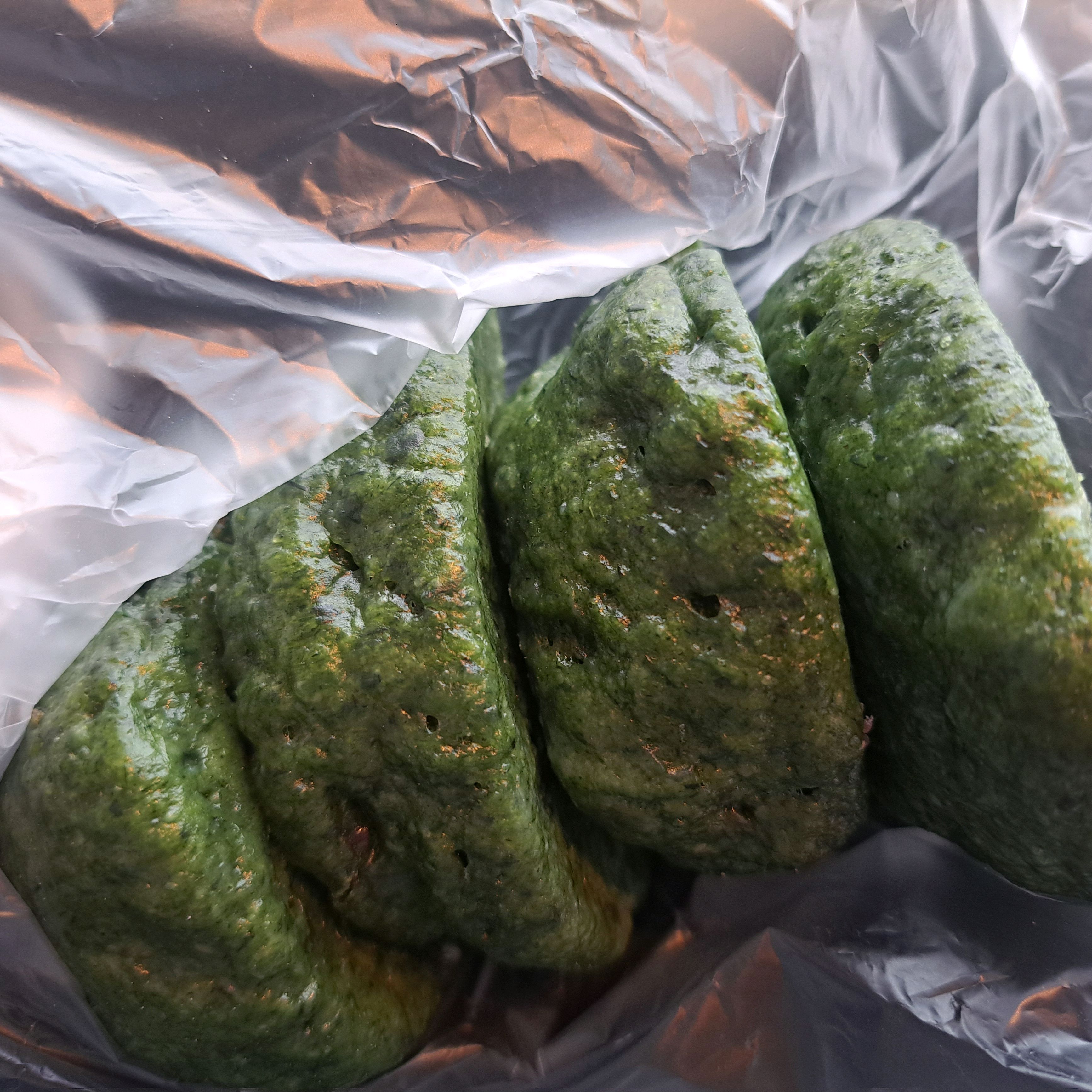 쑥향이 너무 좋았고 안에 밭이 정말 가득해서 완전 행복 만땅이였습니다~^^ - 제주 맛집 제주명품쑥보리빵