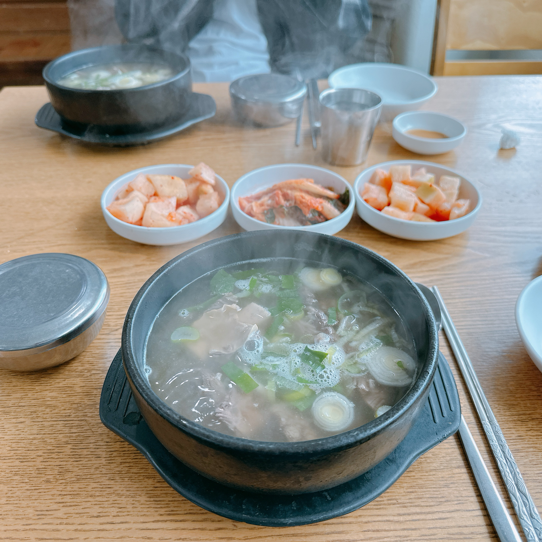 평소에도 자주 가는곳인데 여자친구를 데리고 가봤습니다 여자친구입맛에도 딱!!! 너무맛있게