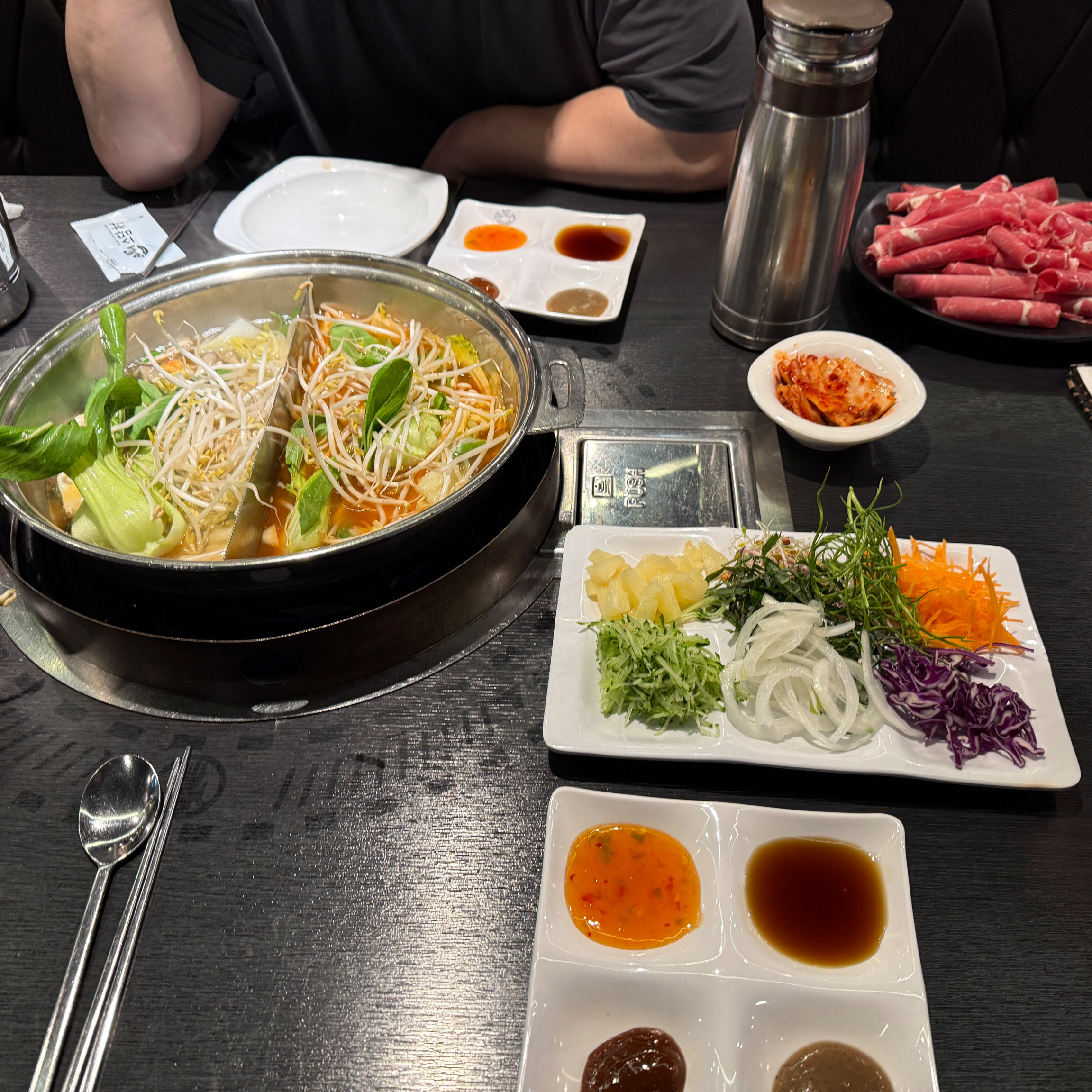 매장깔끔하고 재로 신선하고 좋아요~ - 장안동 맛집 소담촌 장안점