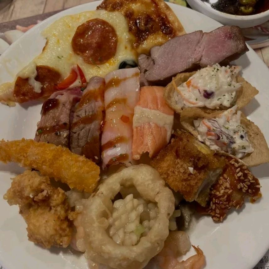 맛있어서 신 나게 먹고 왔습니다. ^^ 방학 때 점심에 가기 좋네요. - 진주 충무공동 맛집 쿠우쿠우 진주점