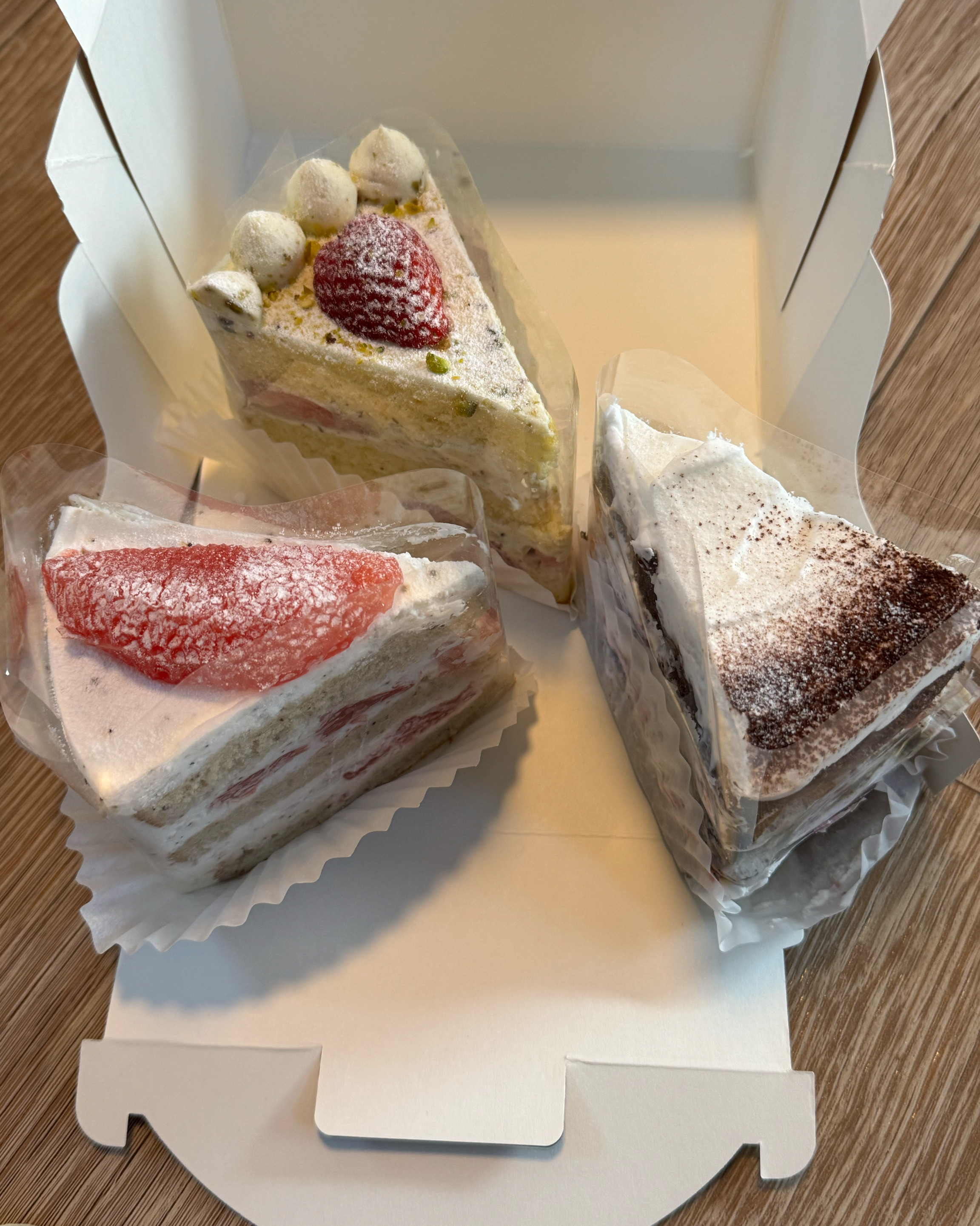 친구추천으로 알았는데 너무너무너무 맛있습니다..저만 알고싶은 가게인데..넘 맛나요!! 가까