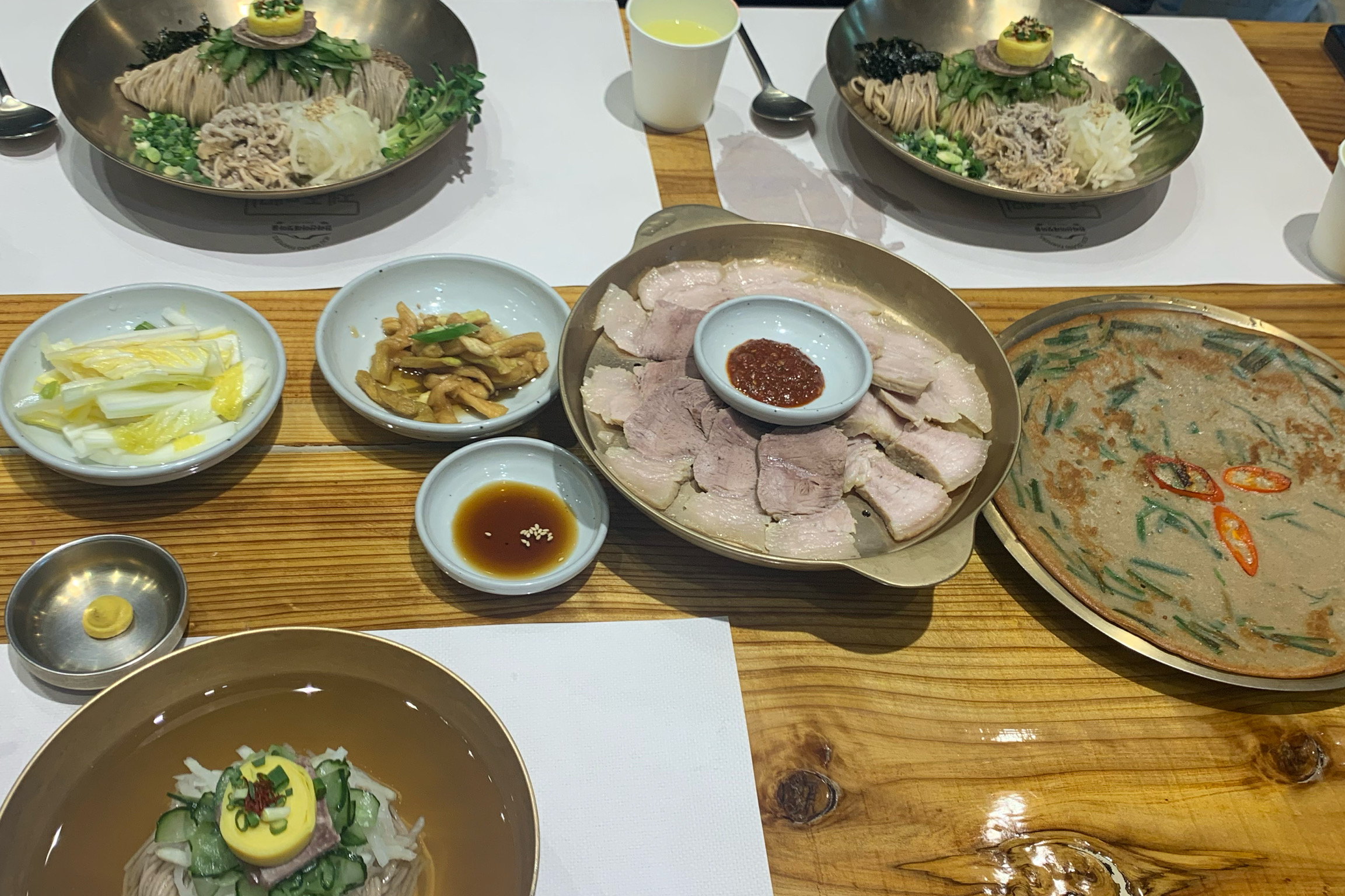음식가격 맛대비 합리적입니다 - 제주 맛집 한라산아래첫마을 제주민속촌점