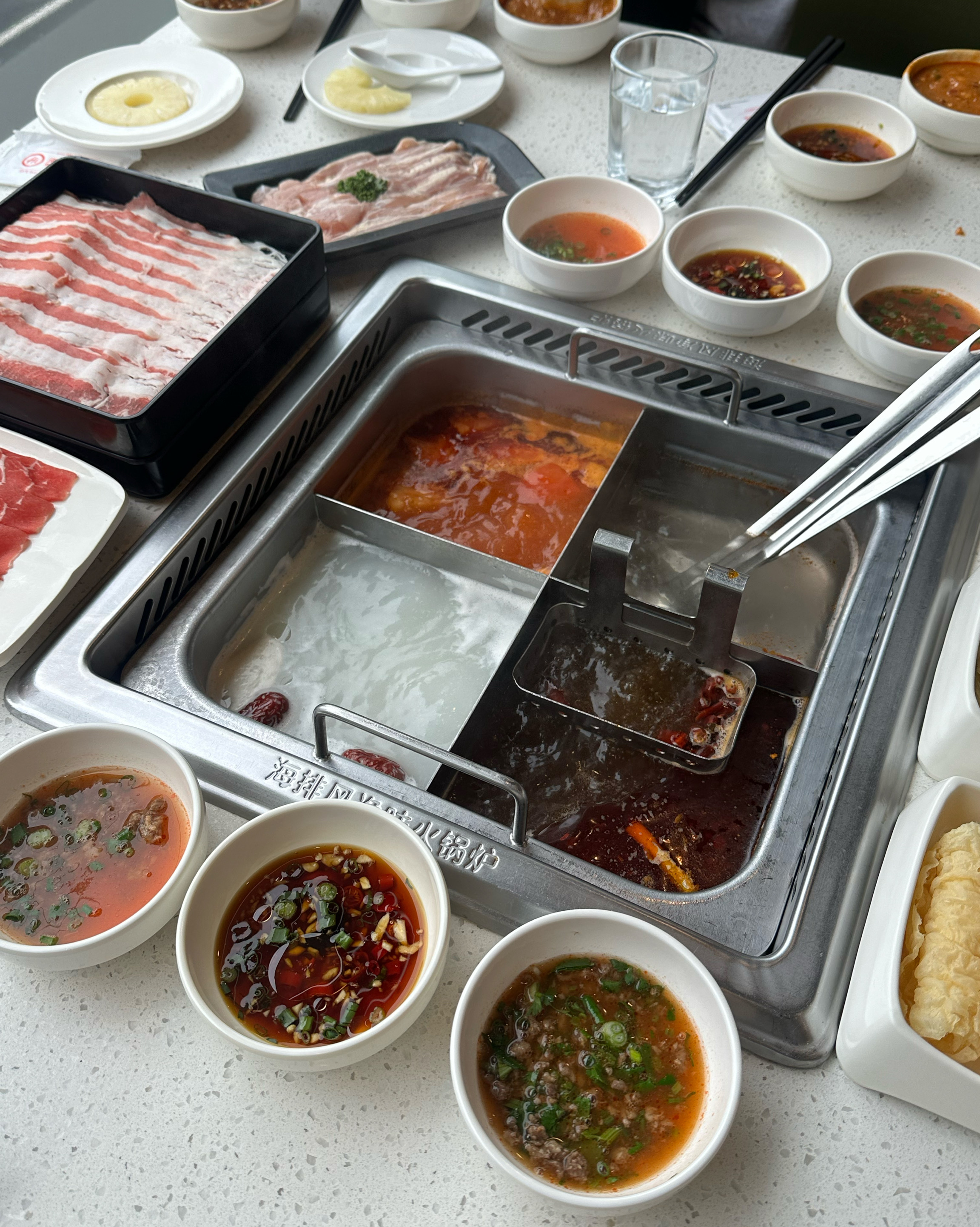 역시 하이디라오 👍🏻👍🏻 직원 분들 항상 넘 친절하시구 맛있어용~~ 💕💕 - 서초역 맛집 하이디라오 서초지점