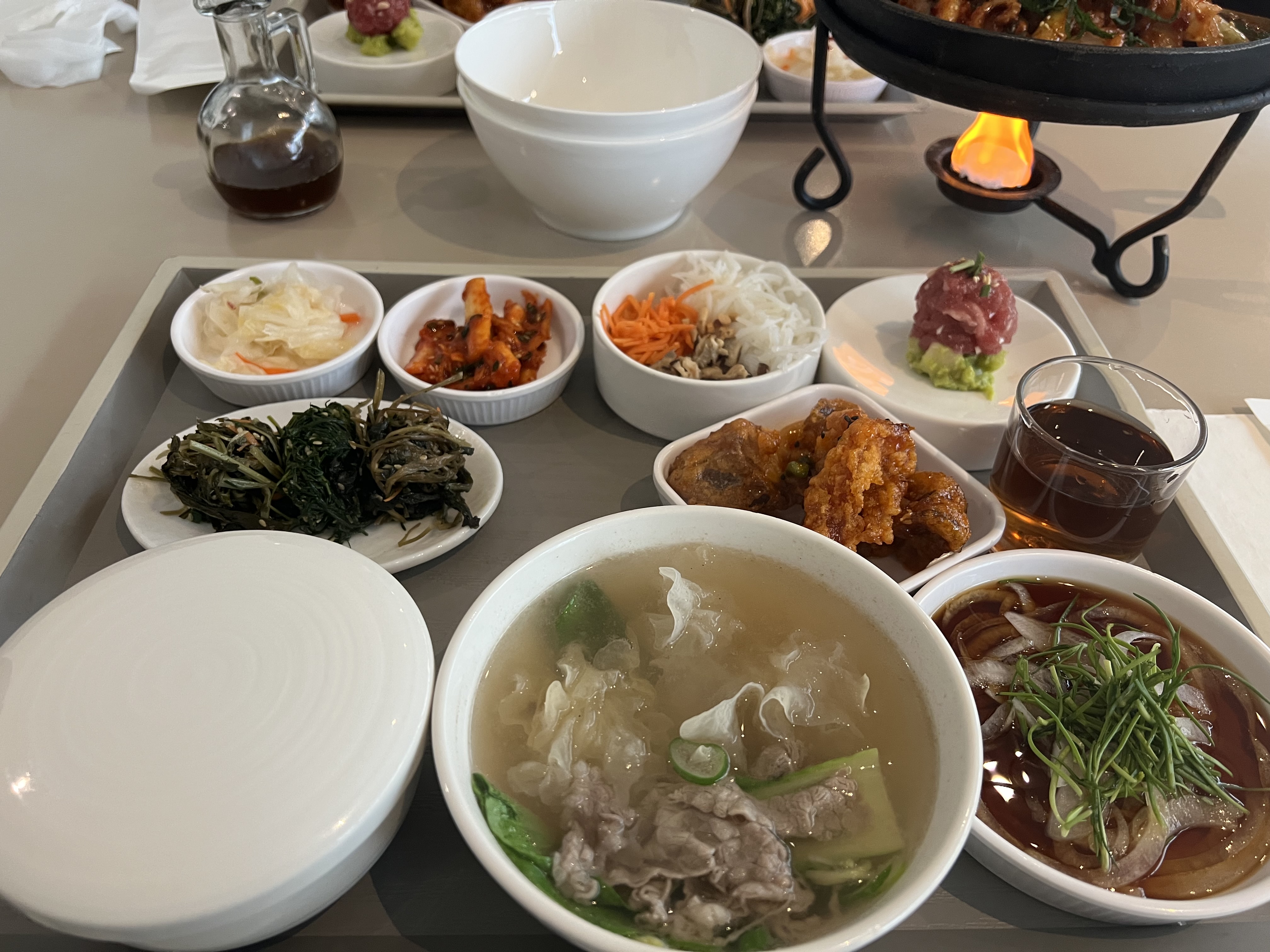 강릉여행와서 우연히 건물이 너무 예뻐서 홀린듯 들어간 곳. - 경포대 맛집 초당화