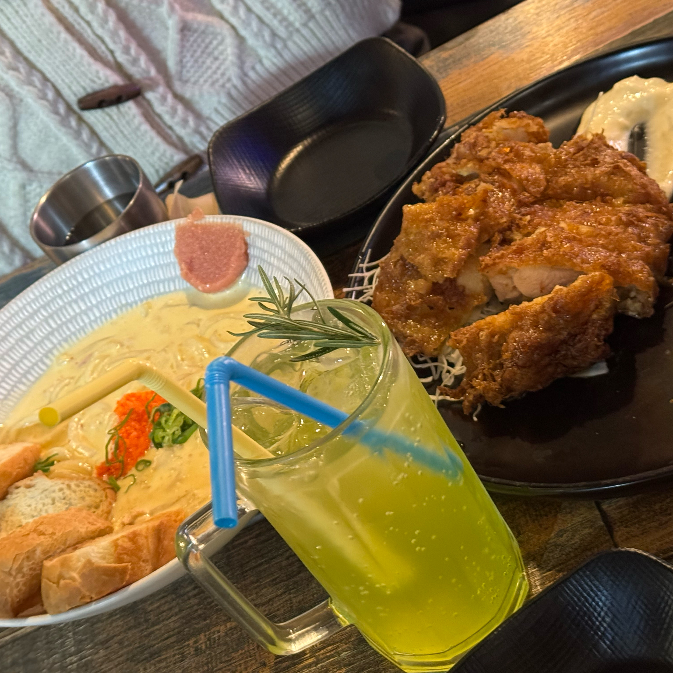 [홍대입구역 맛집 카쿠시타] 직접 가본 로컬 리뷰