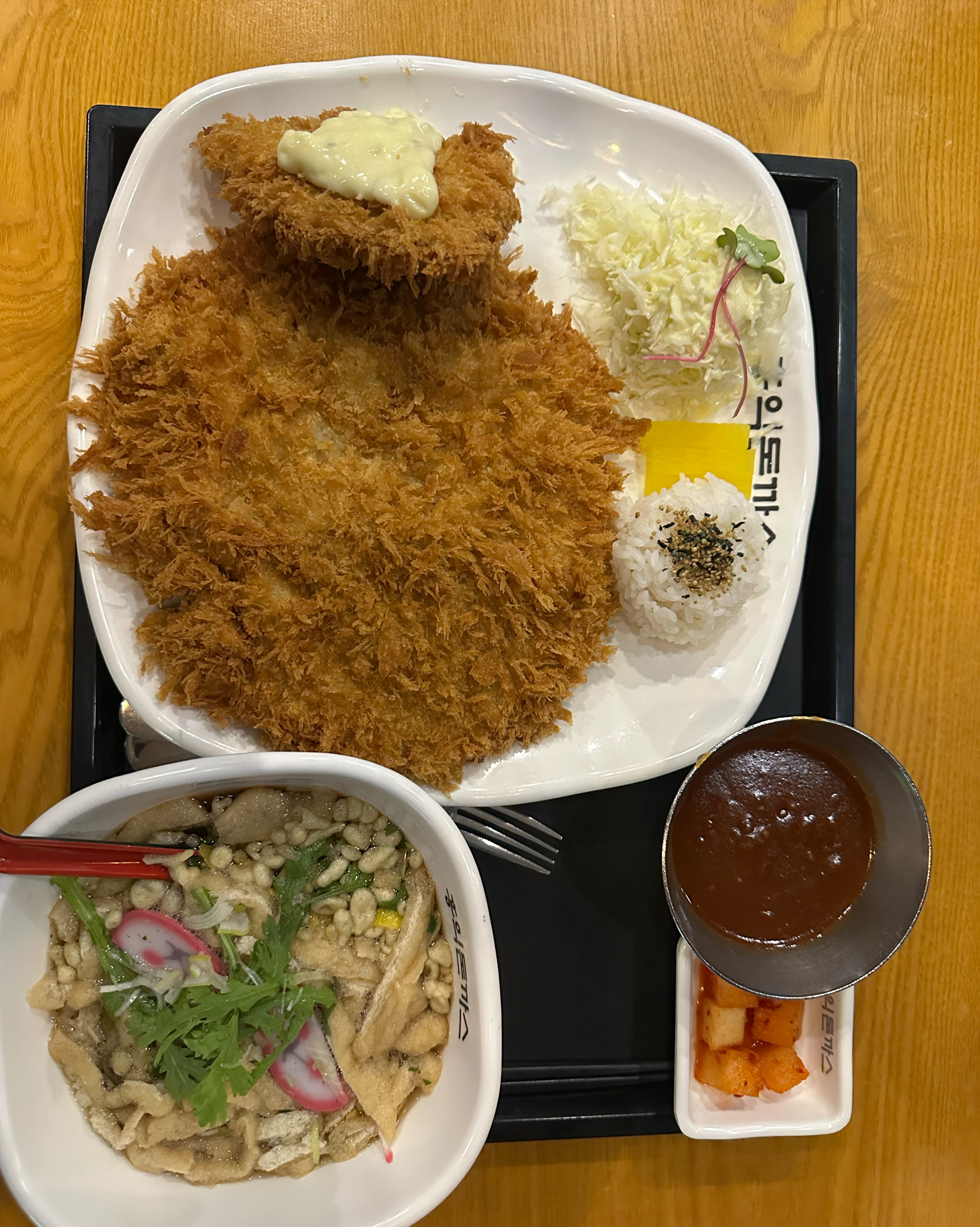돈가스 양 지인짜 많고 정말 맛있어요! 가성비 최고 🙌 - 영대 맛집 홍익돈까스 경산영대점