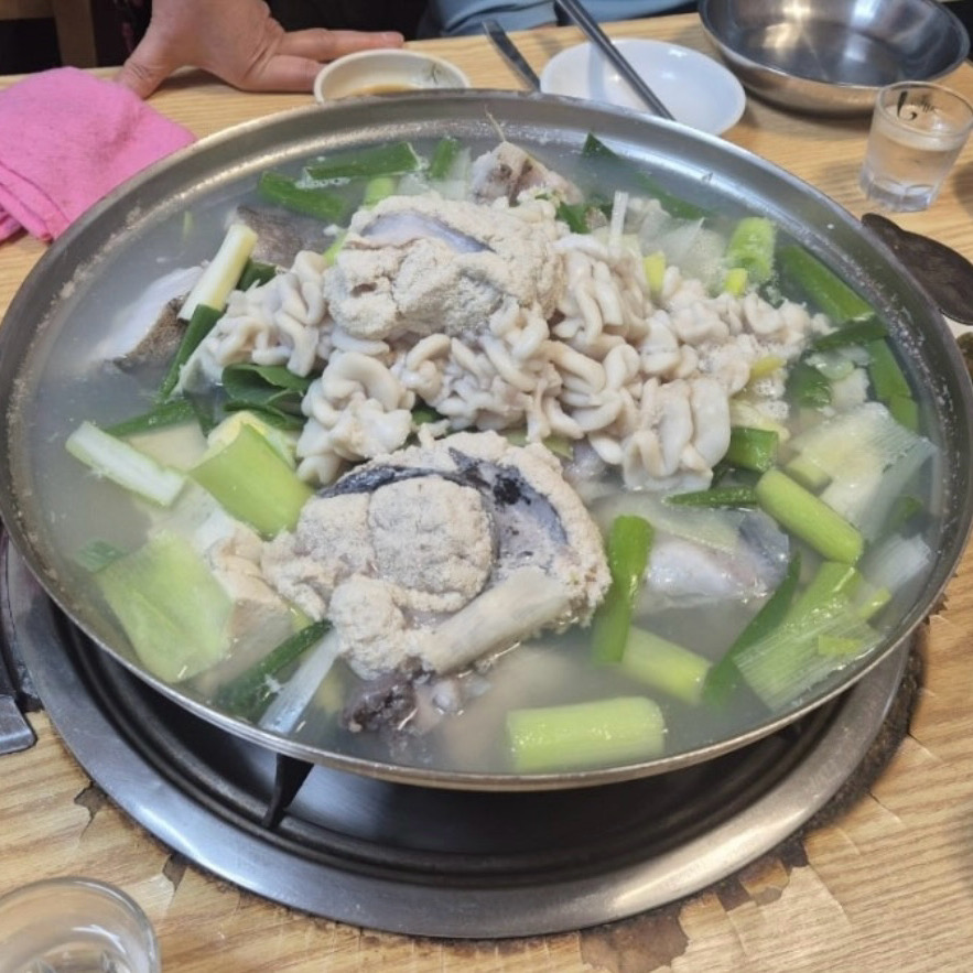 생대구 지리탕 맛있어요 👍🏻👍🏻👍🏻 - 인천 맛집 용인정