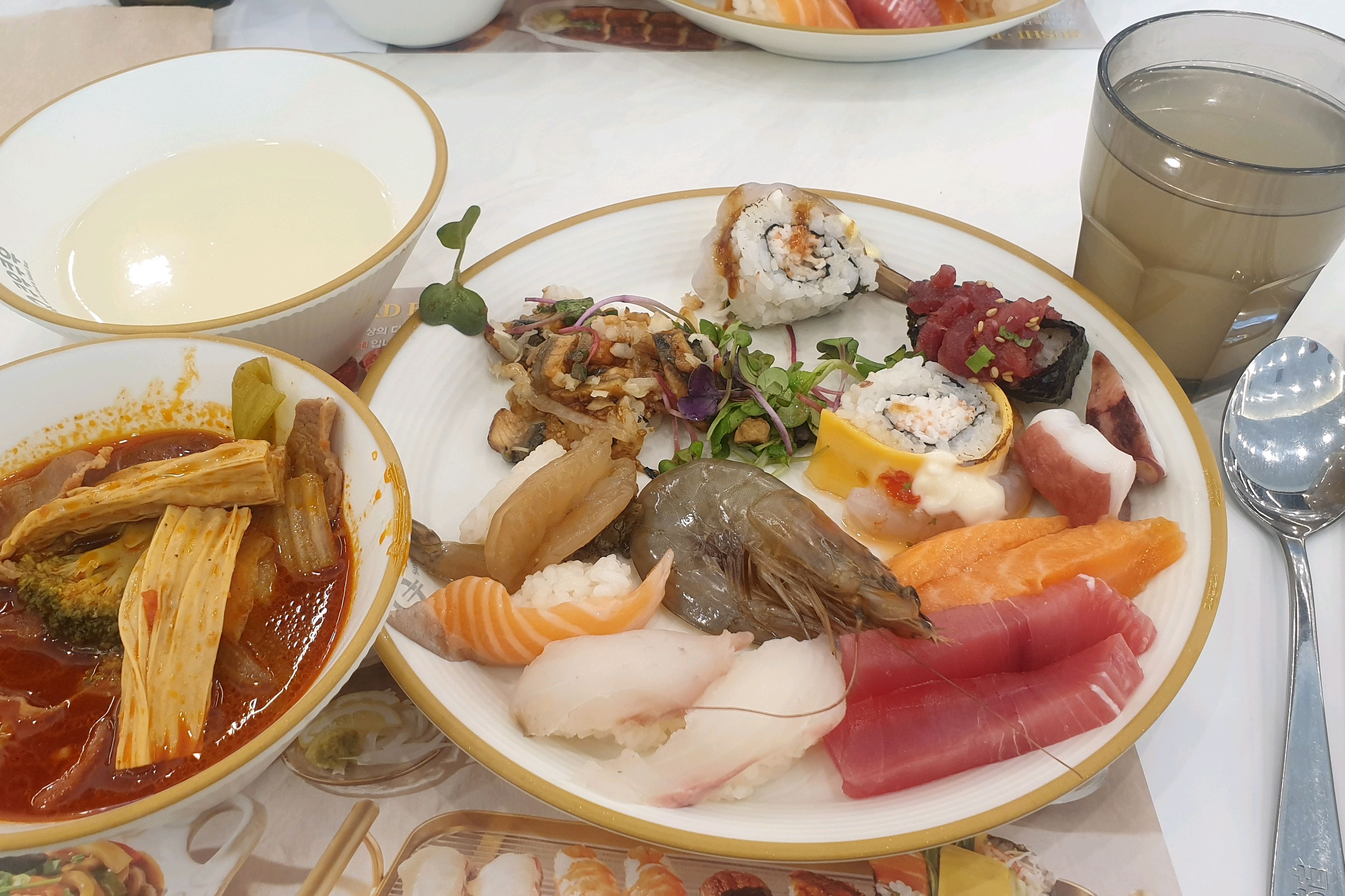 간장게장 새우장 좋아하시는 분들 강추 - 평택 고덕 맛집 추천 쿠우쿠우 평택고덕점