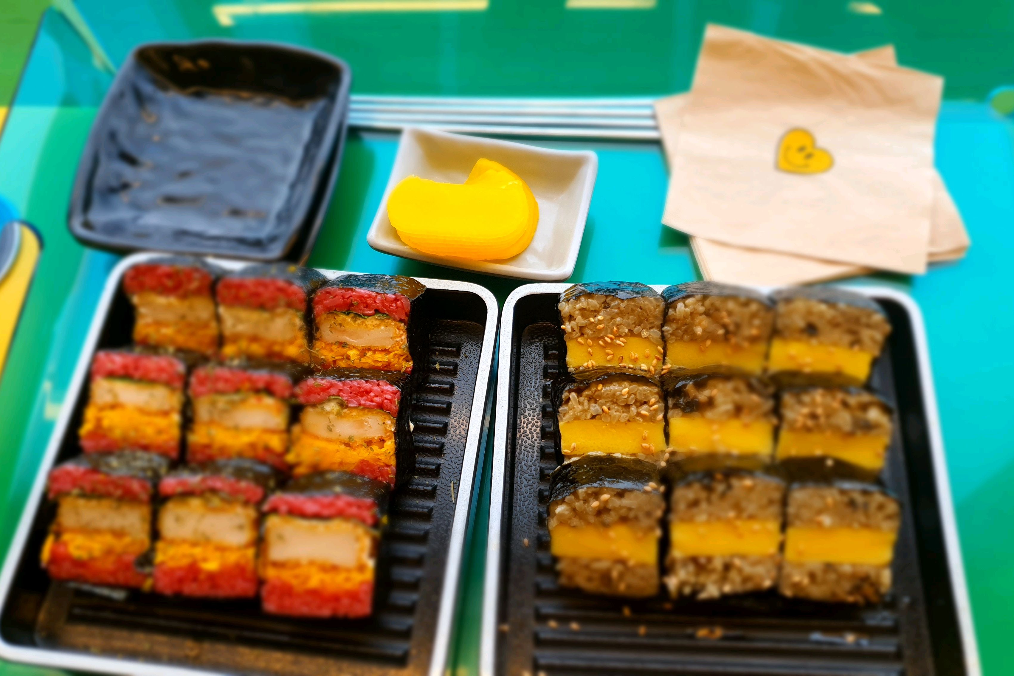 눈으로 먹어요. - 제주 맛집 해녀김밥 본점
