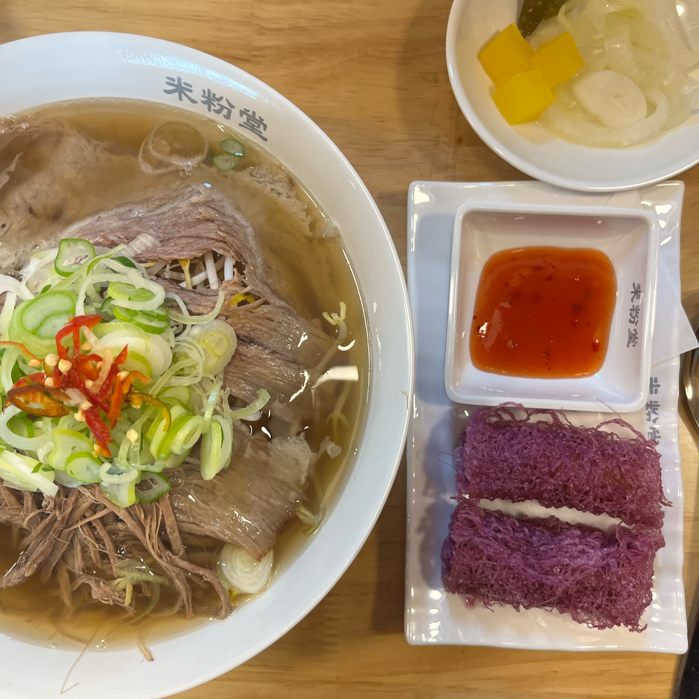 추울때 뜨끈한 국물이 생각나는데 미분당 딱 먹어주면 든든하고 따뜻해서 힐링되더라구요~!!