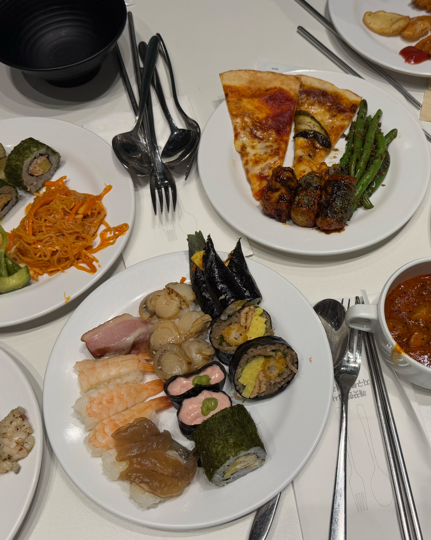 공휴일에 방문하니까 사람이 너무 많네요~~ - 가산디지털단지 맛집 애슐리퀸즈 가산퍼블릭점
