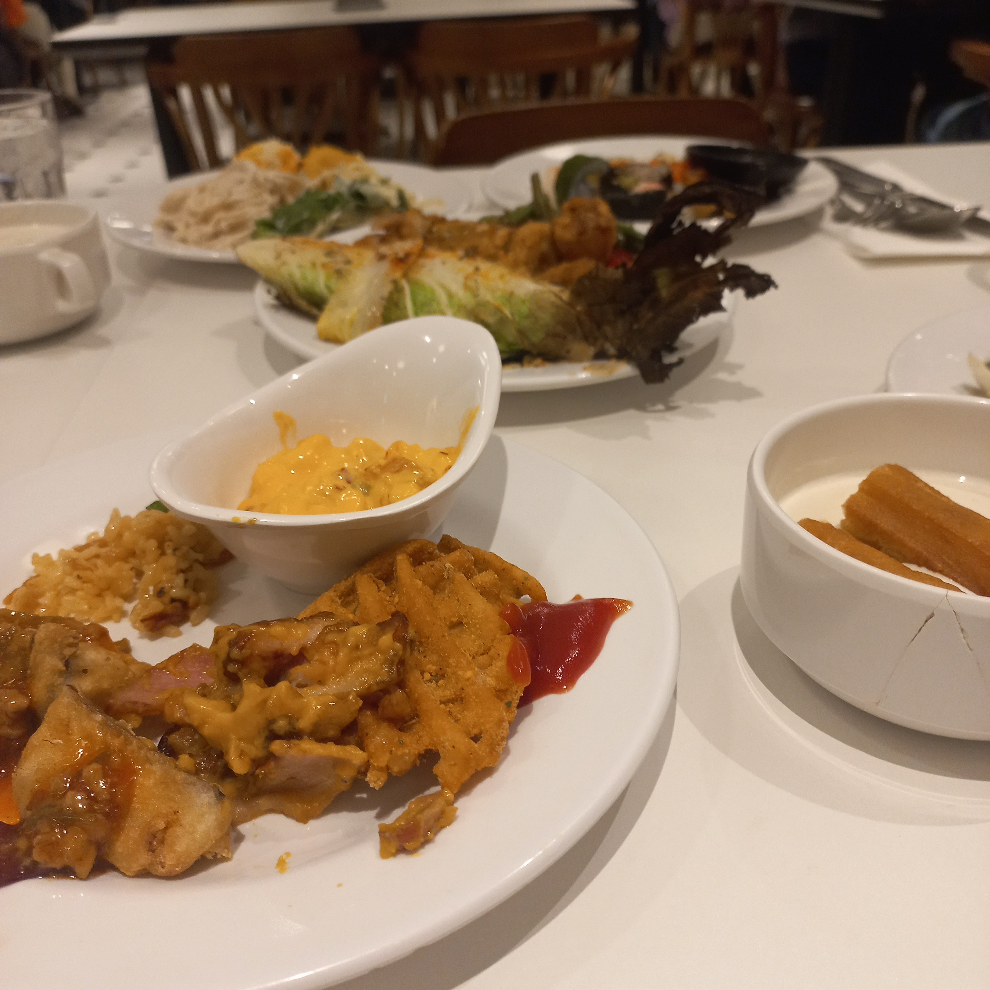 딸기 뷔페 🍓 - 상봉역 맛집 애슐리퀸즈 엔터식스 상봉점