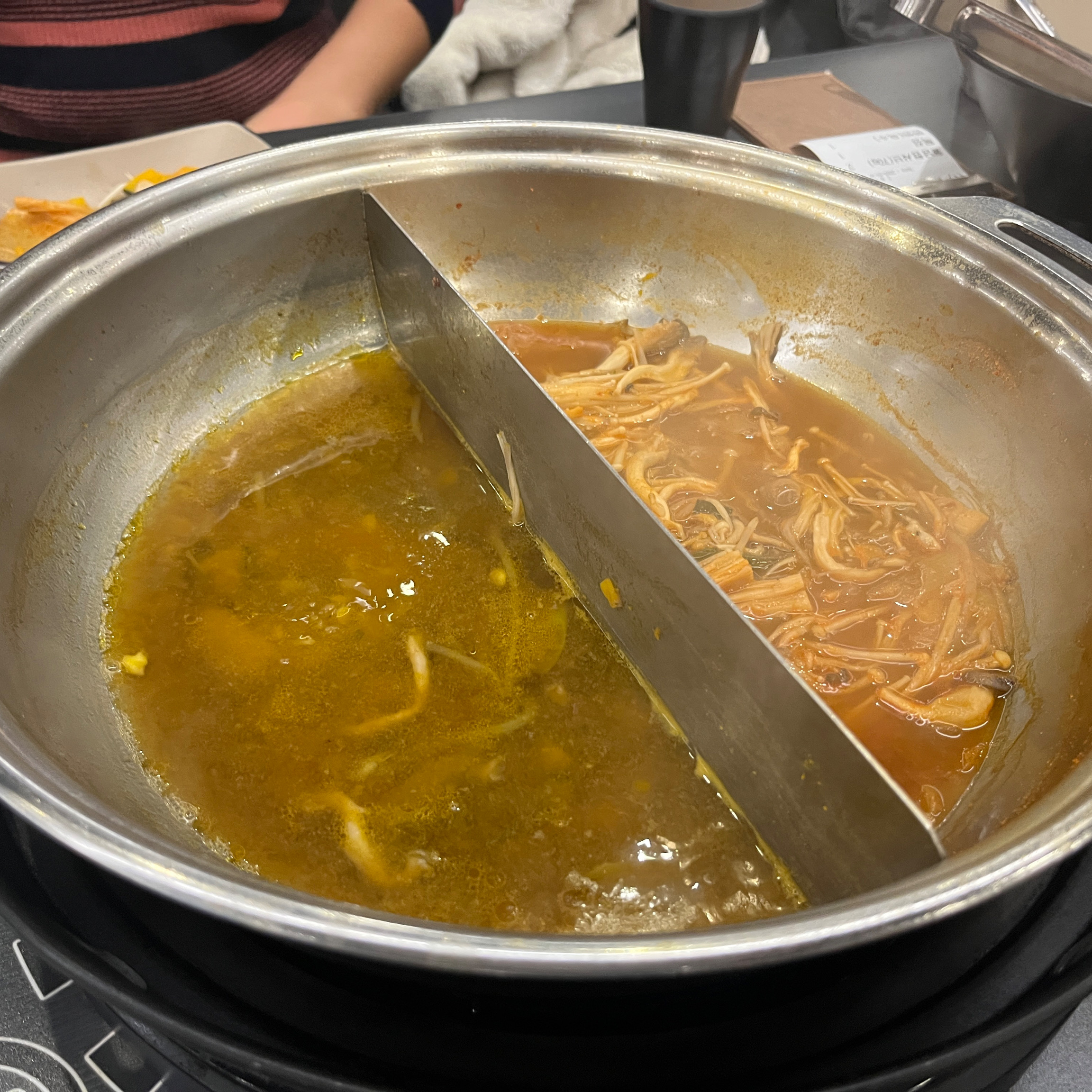 먹기 전에 찍었어야 했는데 까먹고 다 먹어서야 생각났네요 ㅜㅜㅋㅋ 맛있어용!!! - 상록수역 맛집 소담촌 롯데마트 상록수점