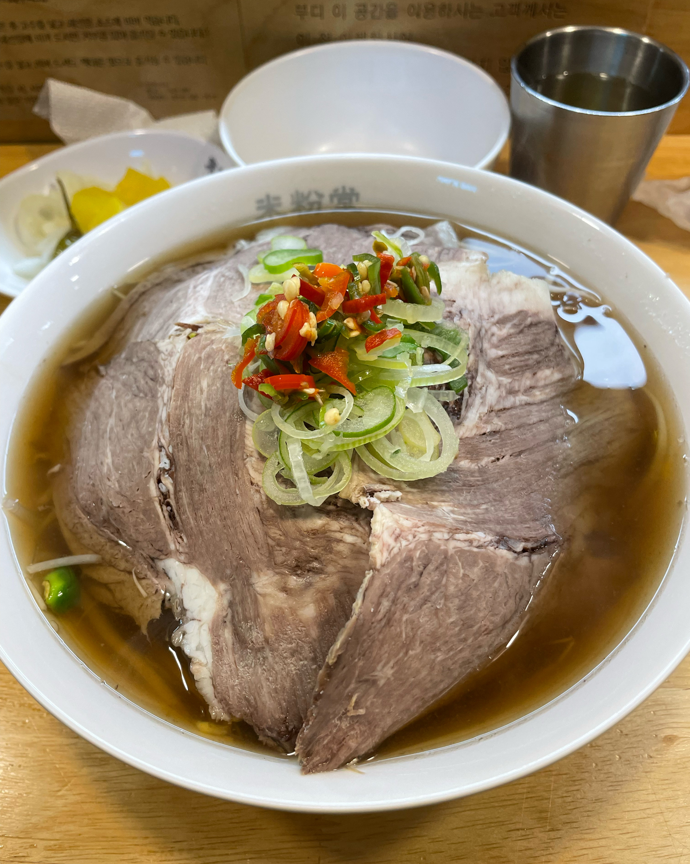 날이 좋아서 좀 얇게 입었더니 생각보다 쌀쌀해서 쌀국수가 생각나더라구요. - 수진역 맛집 미분당 성남중앙점