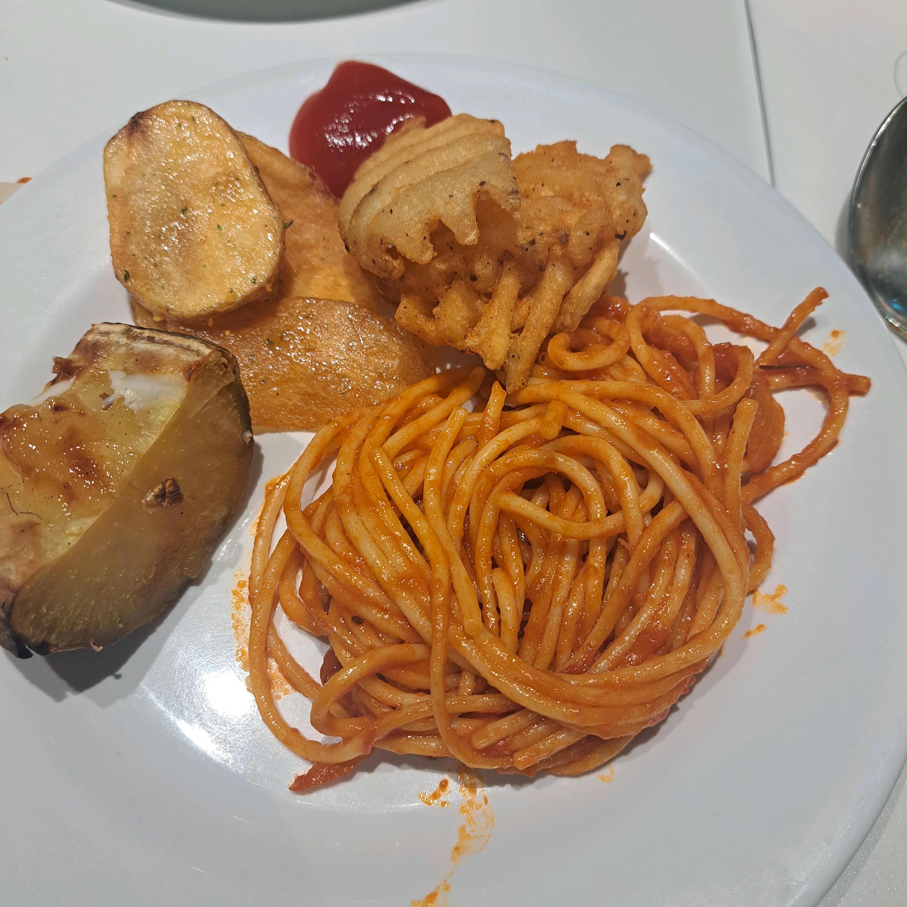 사실 음식은 여전히 종류가 적지만 - 문현동 맛집 애슐리퀸즈 이마트 문현점