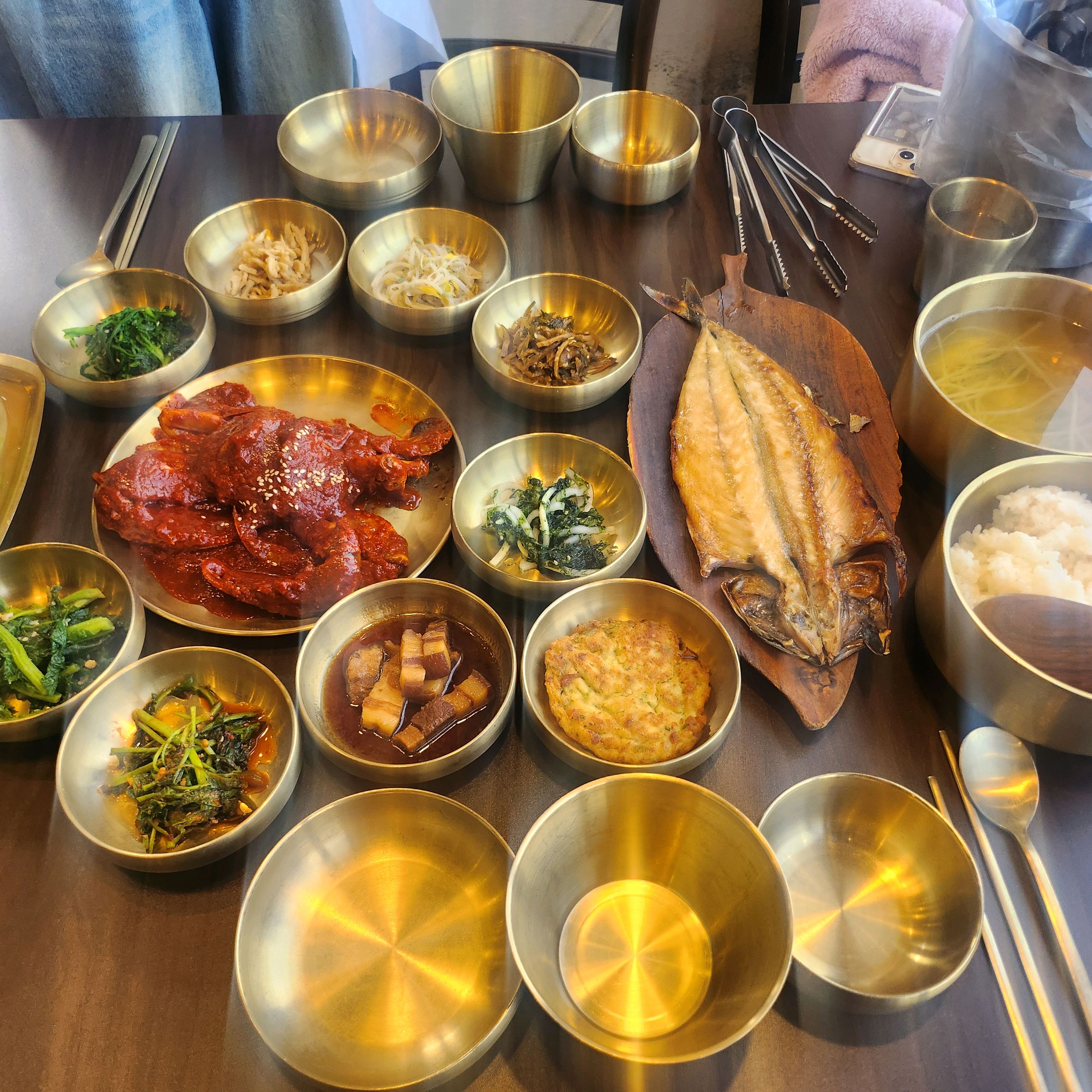 아이와 함께 여행 중에 든든하게 먹기위해 찾았습니다. - 제주 맛집 하귀 보배쌤보리김치와게장