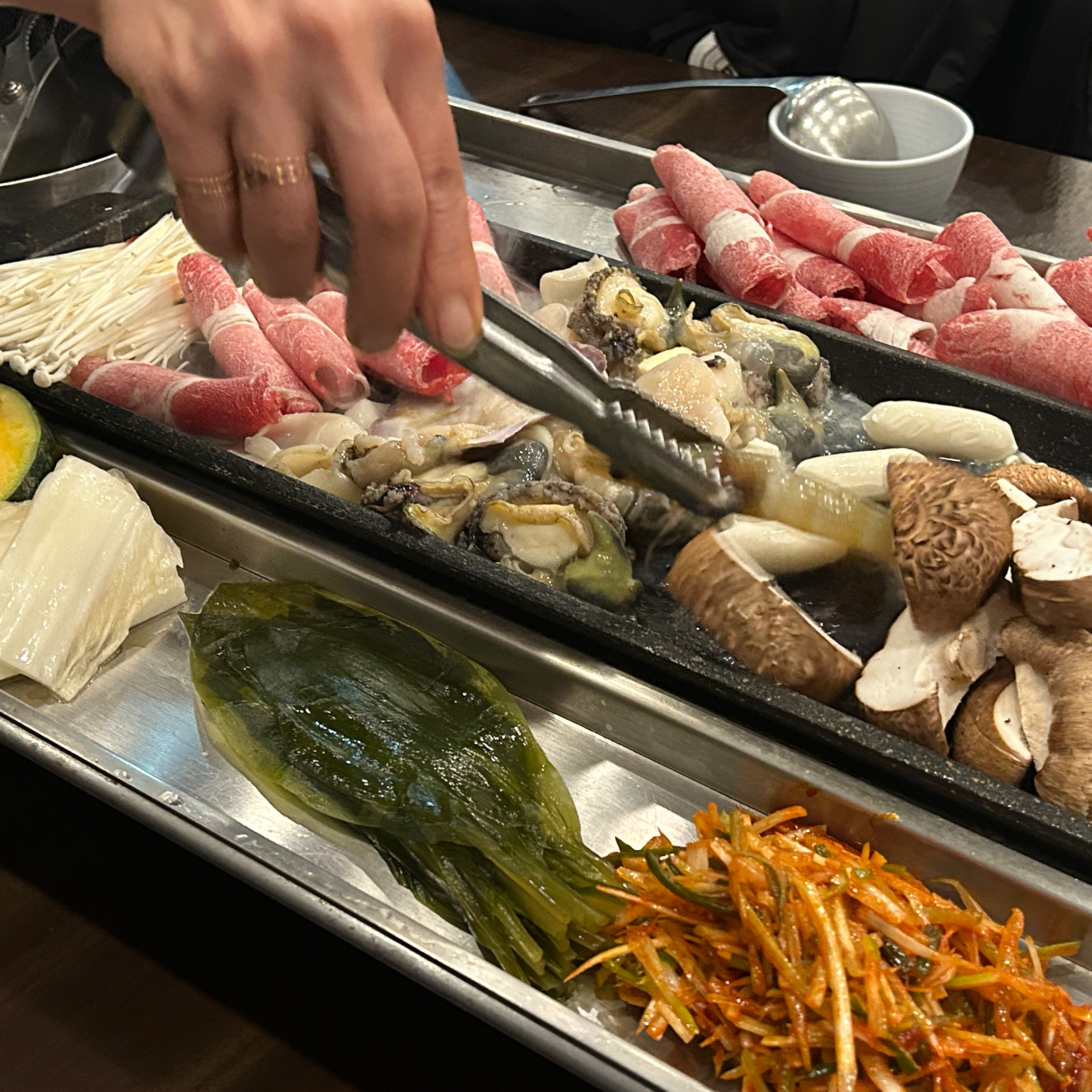 갑각류들 다 손질해줘서 편하게 먹었고요 - 인천 맛집 어부의밥상 청라점