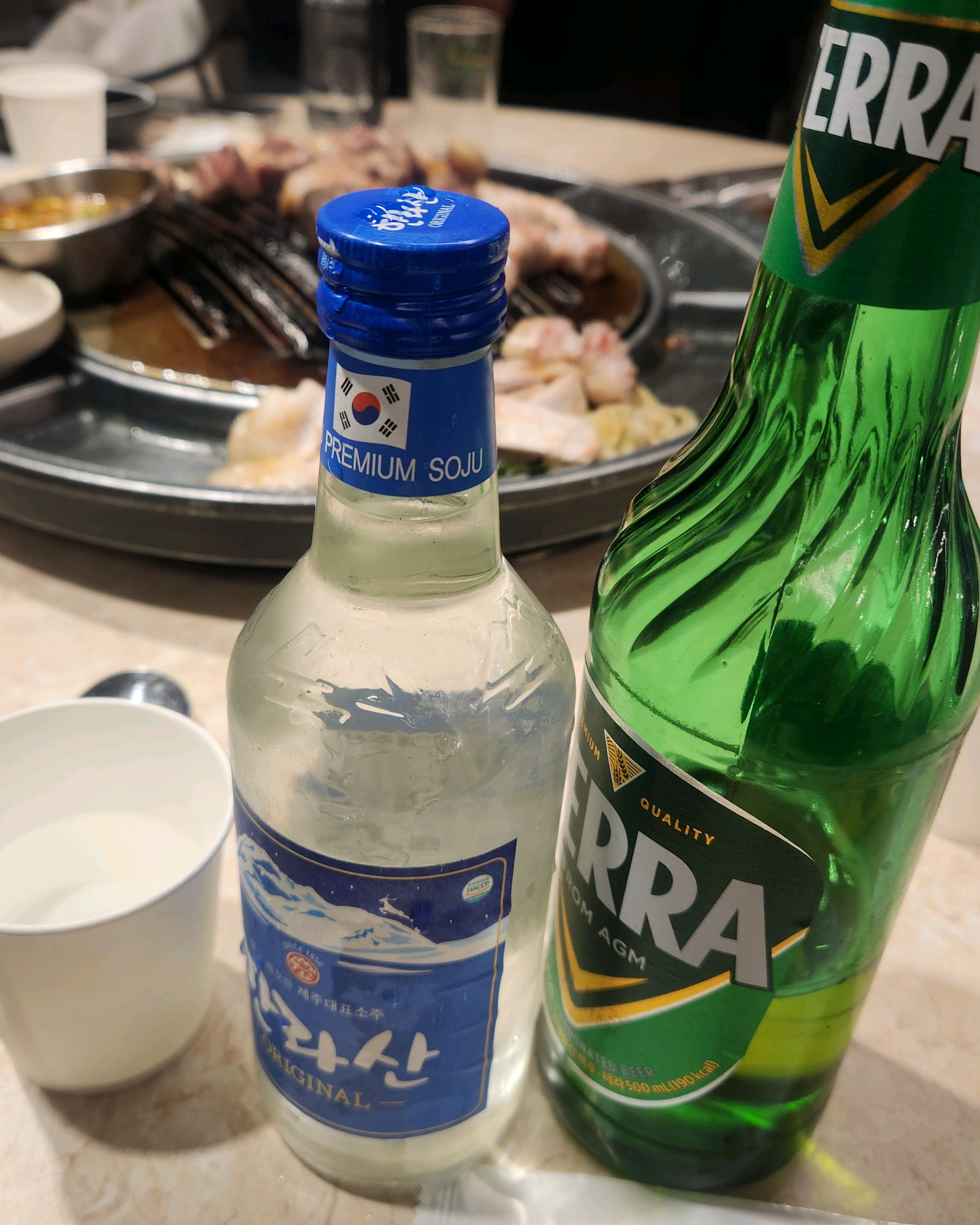 친절하게 모든 고기를 다 구워주시고 맛있게 먹었습니다. 너무 좁은길 안쪽이라 운전이 서투신