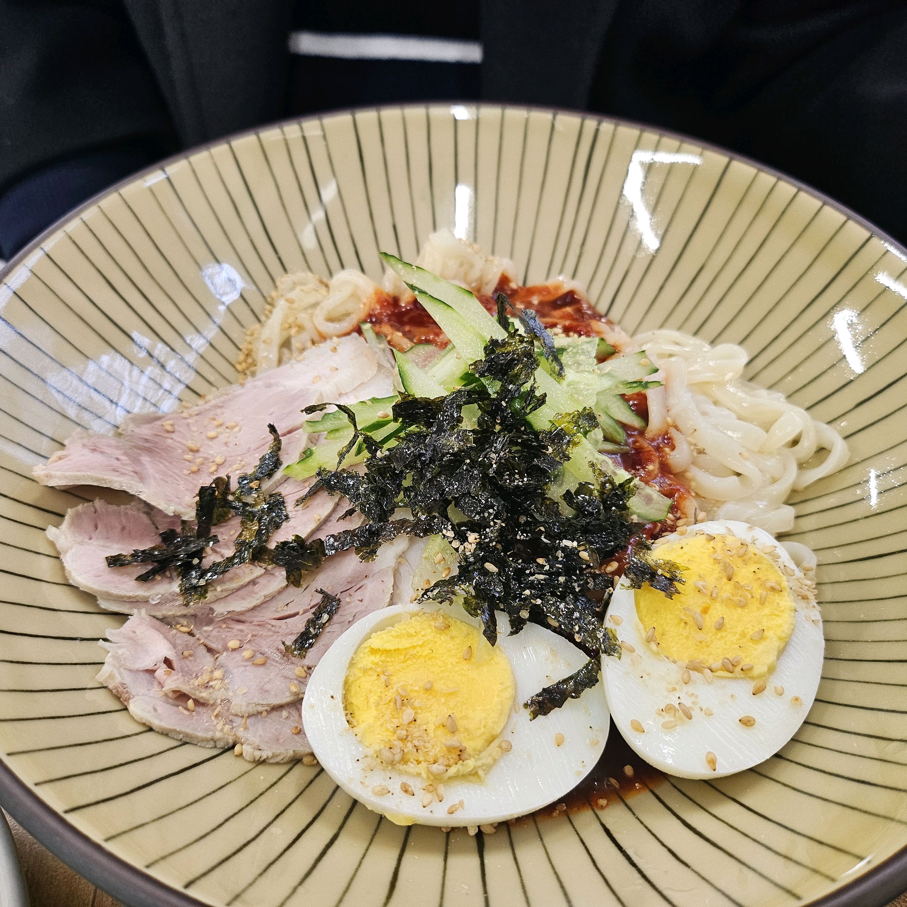 맛있고 깔끔하고 친절하시고 가격도 착해요 강력추천 - 제주 맛집 웅이네 보말칼국수 제주본점