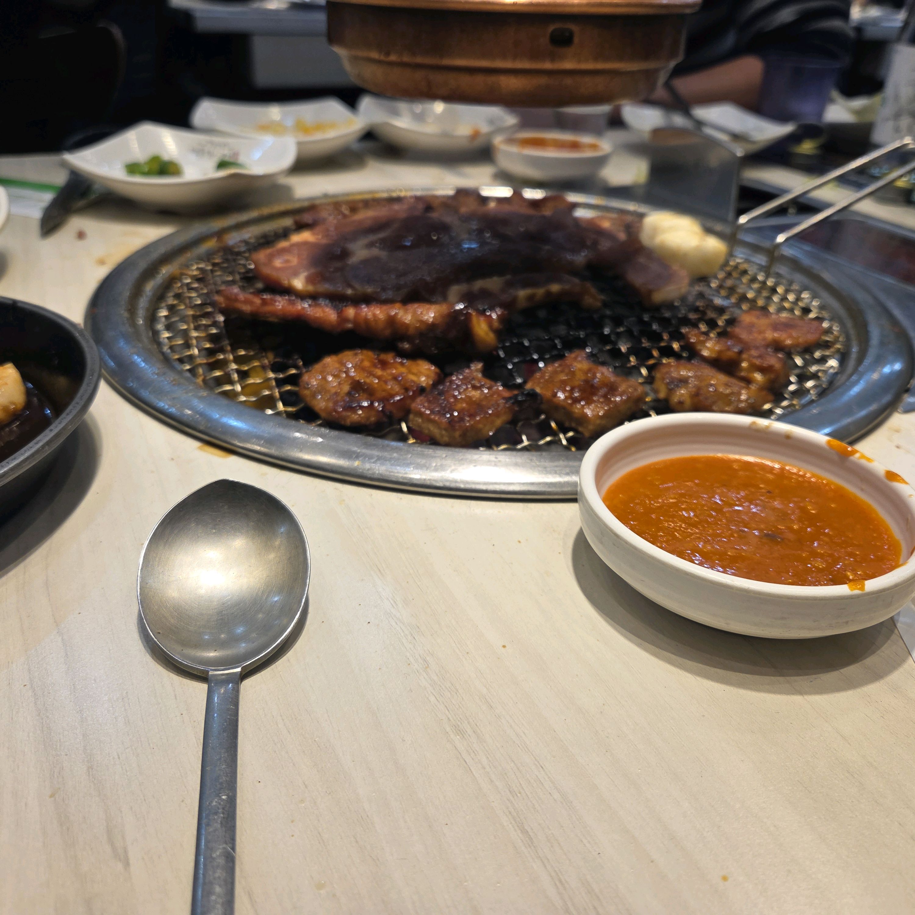 인당 19,900원이라서 저렴하고 가족끼리 다녀오기 좋아요. - 흥덕 맛집 명륜진사갈비 용인흥덕점