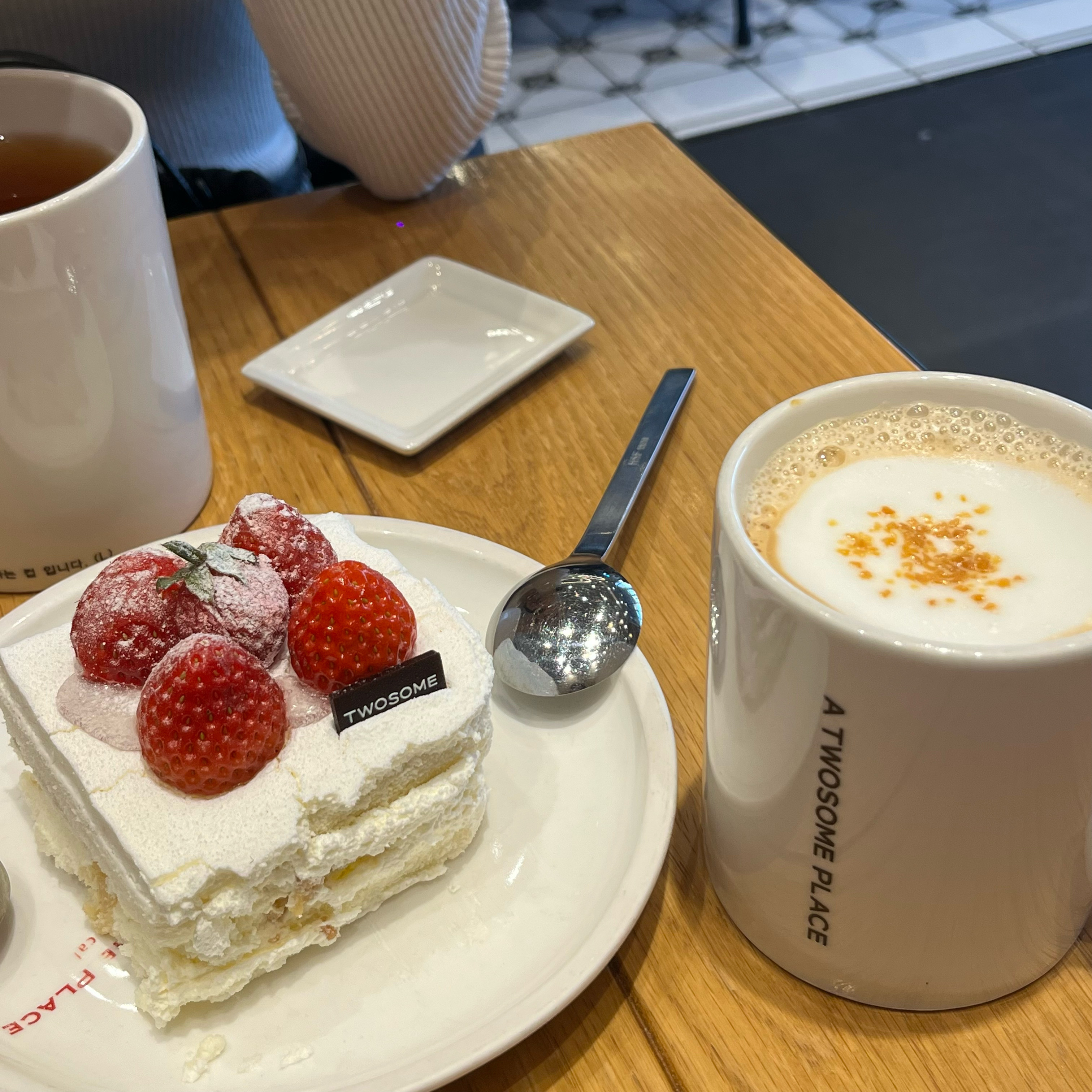 정자역 맛집 투썸플레이스 분당정자역점 내돈내산 찐리뷰