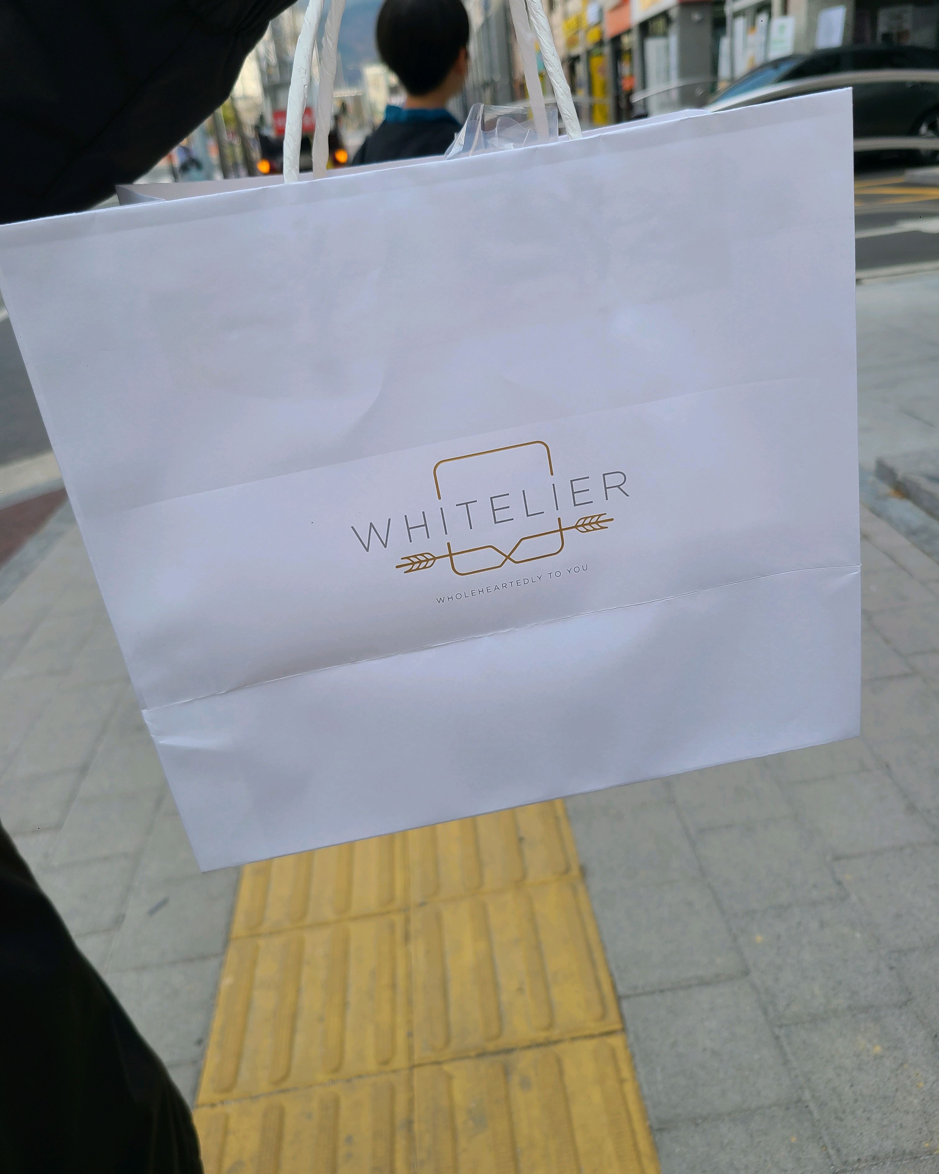 부산에서 줄서서 사먹다가 우리 동네에서 이렇게 바로 사먹을 수 있어서 너무 좋아요! - 현풍 테크노 맛집 화이트리에 테크노폴리스점