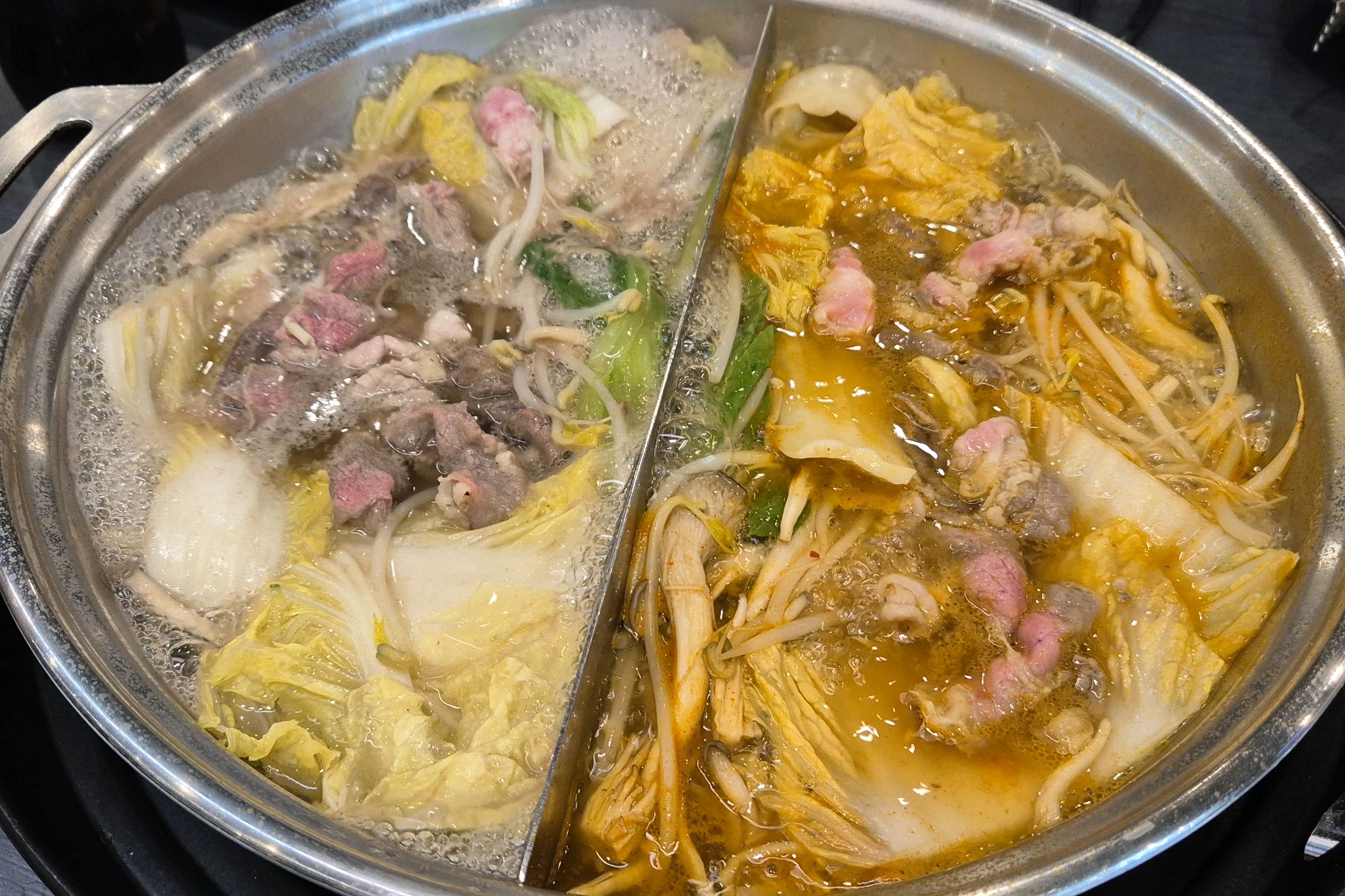 육수가 좀 심심하구 - 연수동 맛집 소담촌 연수롯데마트점