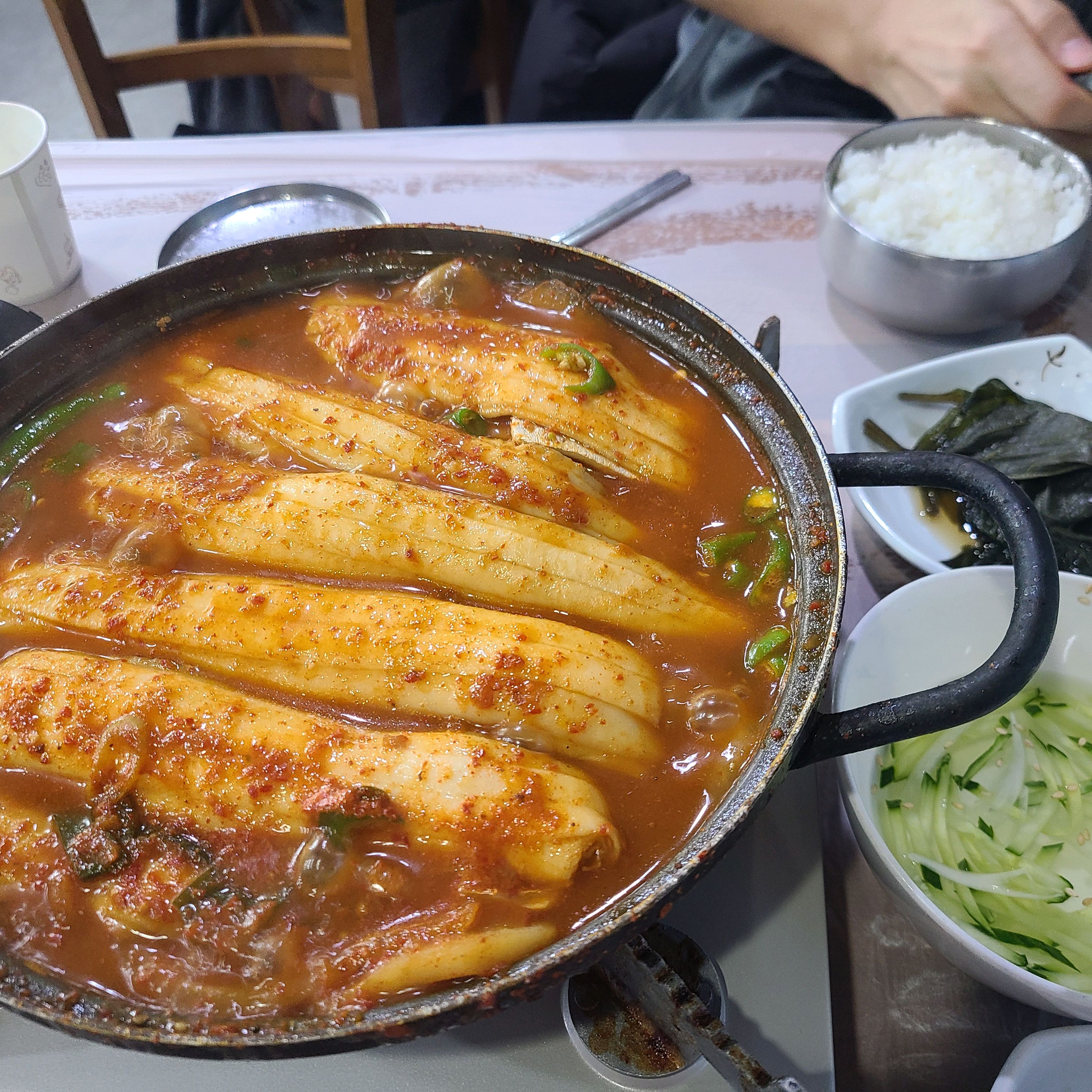 여행중 맛집 골라갔는데 순살이 먹기편했어요 - 제주 맛집 순천미향 제주산방산본점