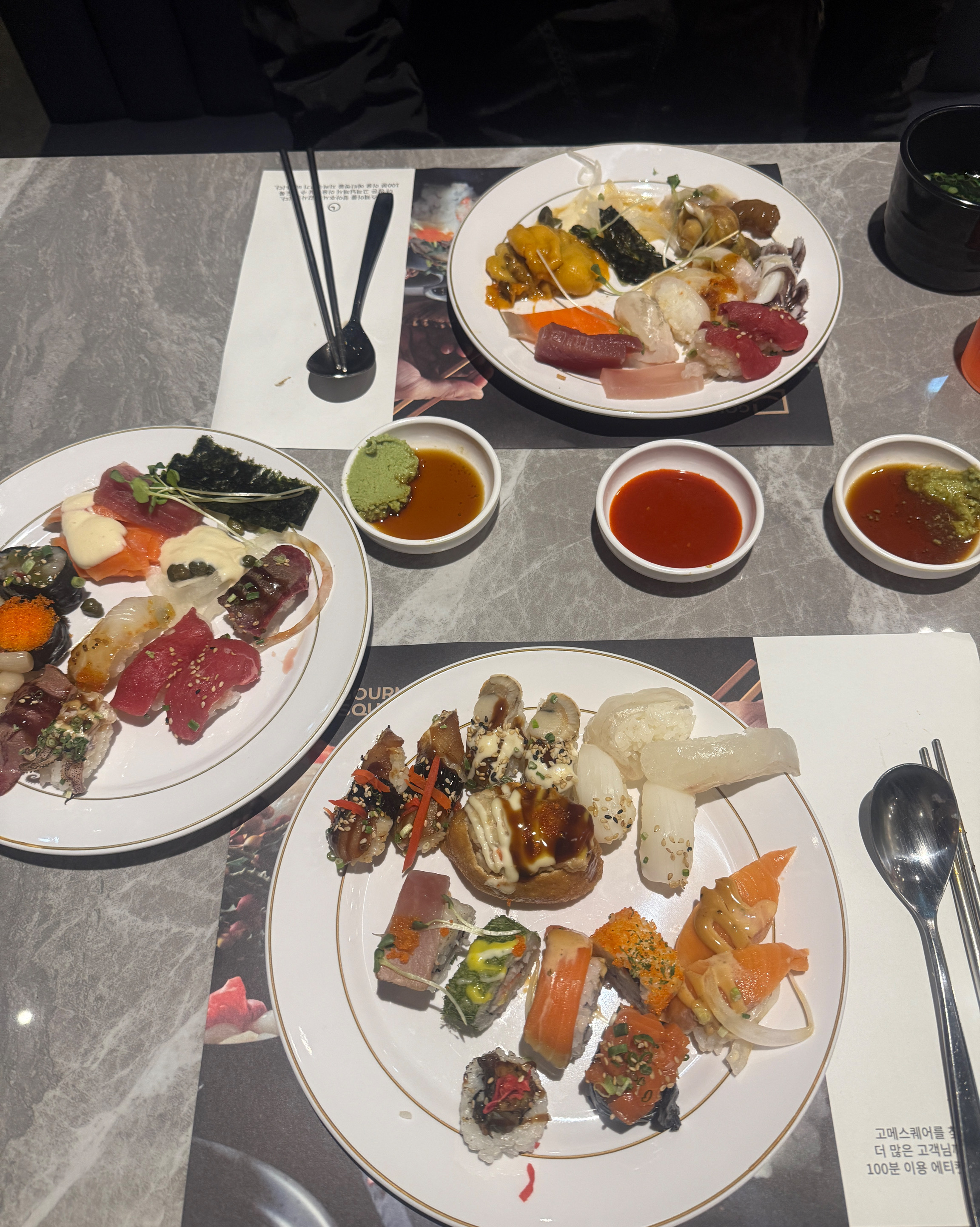 가격이 좋아요. 마라탕도 맛있어요. 회도 다 신선하고 음료종류도 많은 편이더라구요. 젤라또