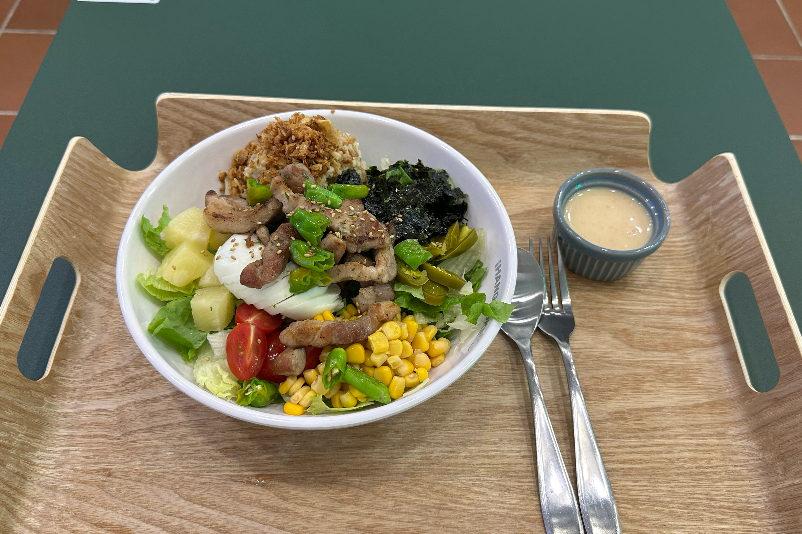 포케 처음 먹어보는데 맛있네요!! 양도 많고 재료가 다양해서 고르는 재미가 있어요 - 불당동 맛집 행포케 신불당점