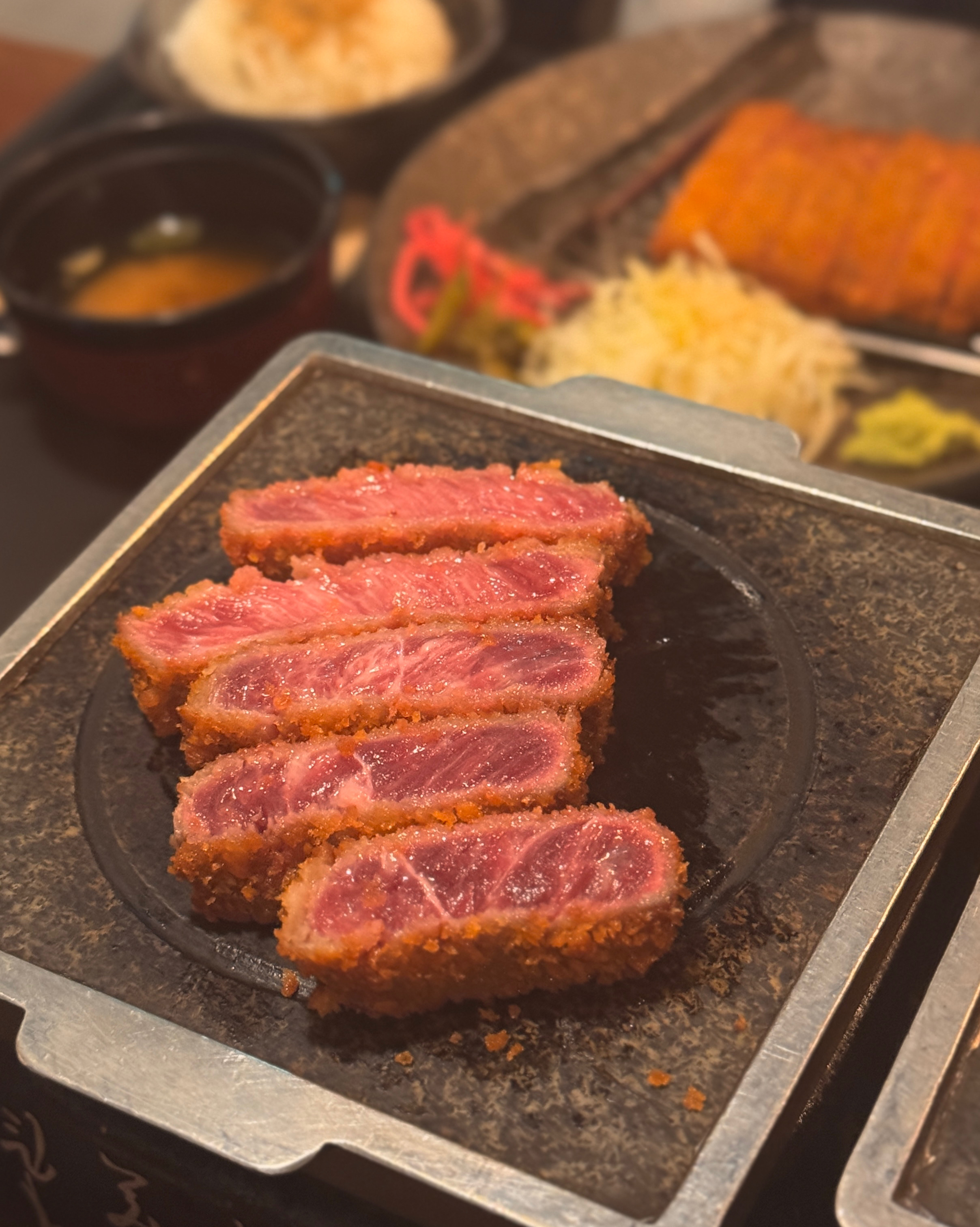 오늘은 가족이랑 먹으러왔는데 혼밥하러도 종종 올만큼 맛잇는 곳이에요!! 원래 잠실에서 먹었