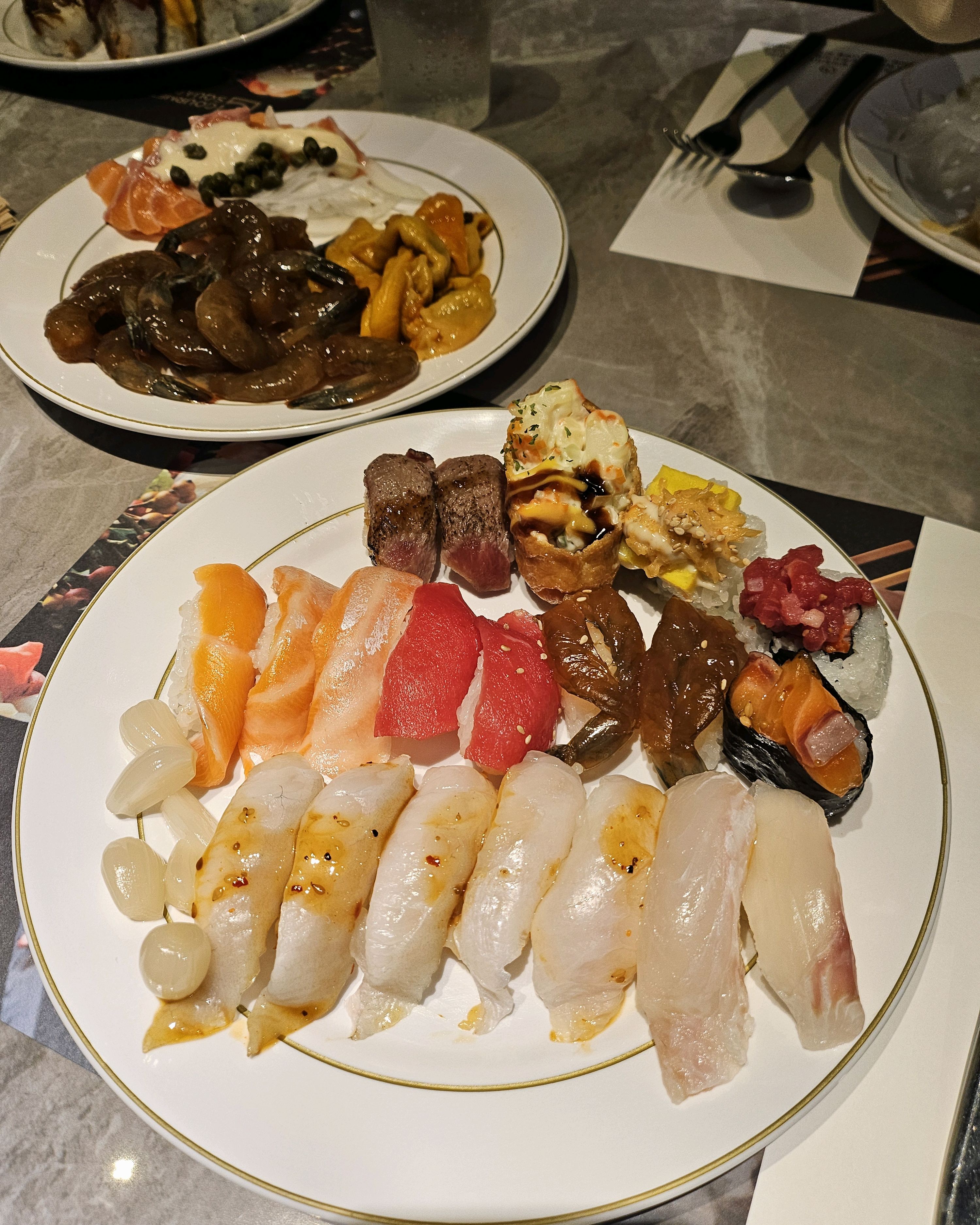 회 종류가 다른 뷔페에 비해 퀄리티 좋고 맛있습니다^^ - 아산 배방 맛집 고메스퀘어 아산배방점