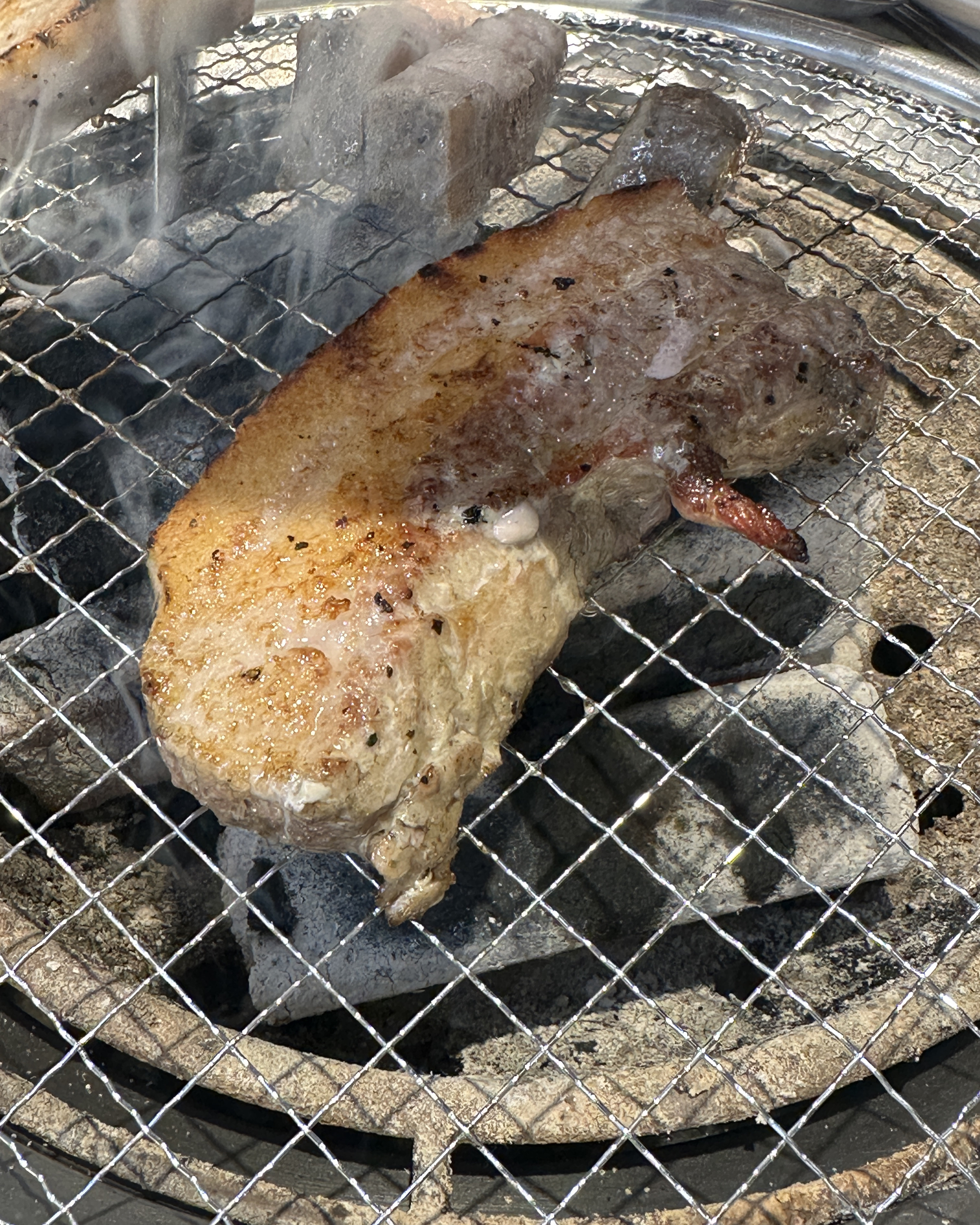 자리도 넓고 고기 종류도 많고 직원분들도 친절하세용😄 갈비집인데 삼겹살도 맛있어요ㅎㅎ - 화곡동 맛집 명륜진사갈비 서울까치산점