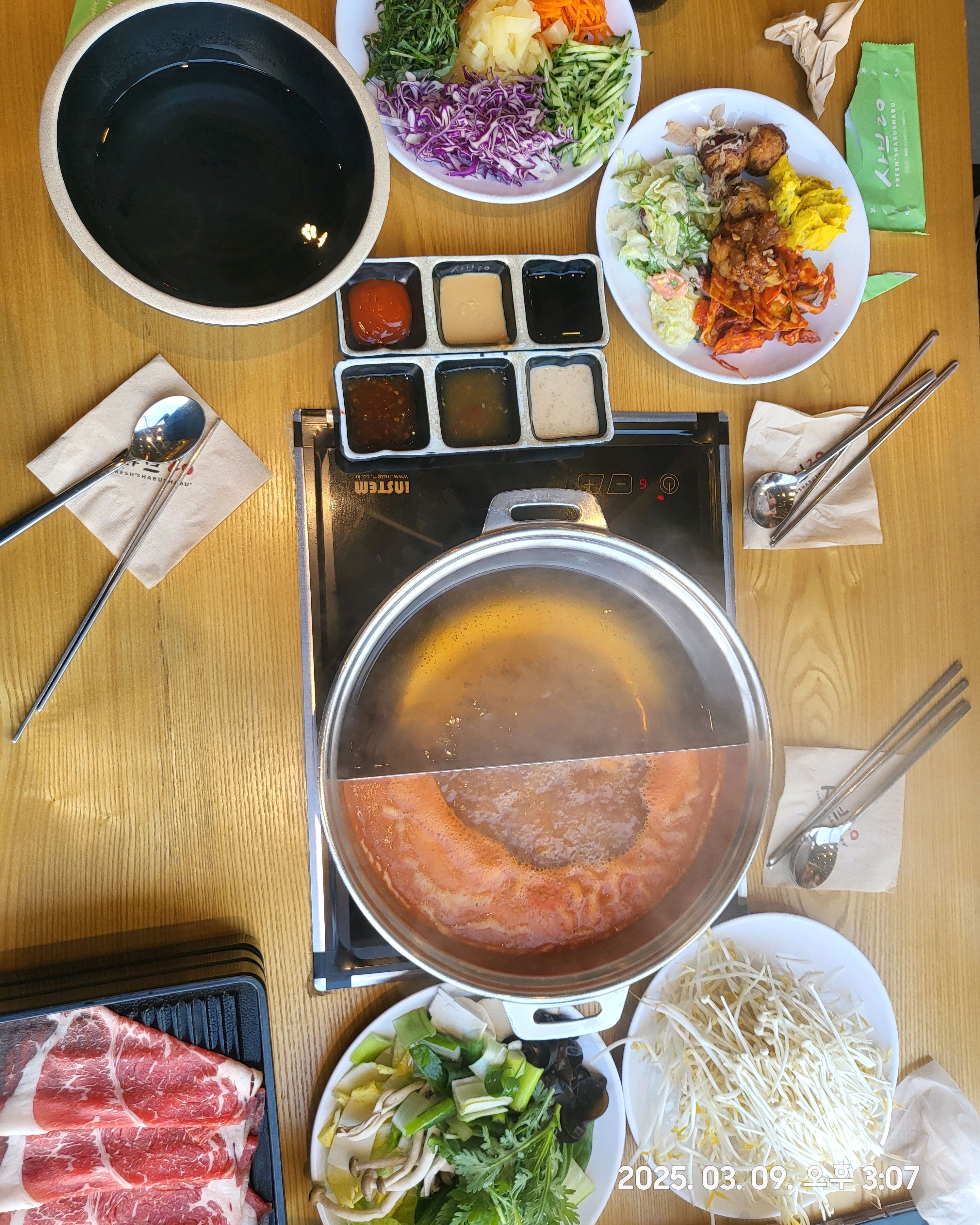 신선한 야채와 고기를 마음껏 먹을수 있어서 너무 좋아요 - 부산 금정구 맛집 샤브20 부산금정점