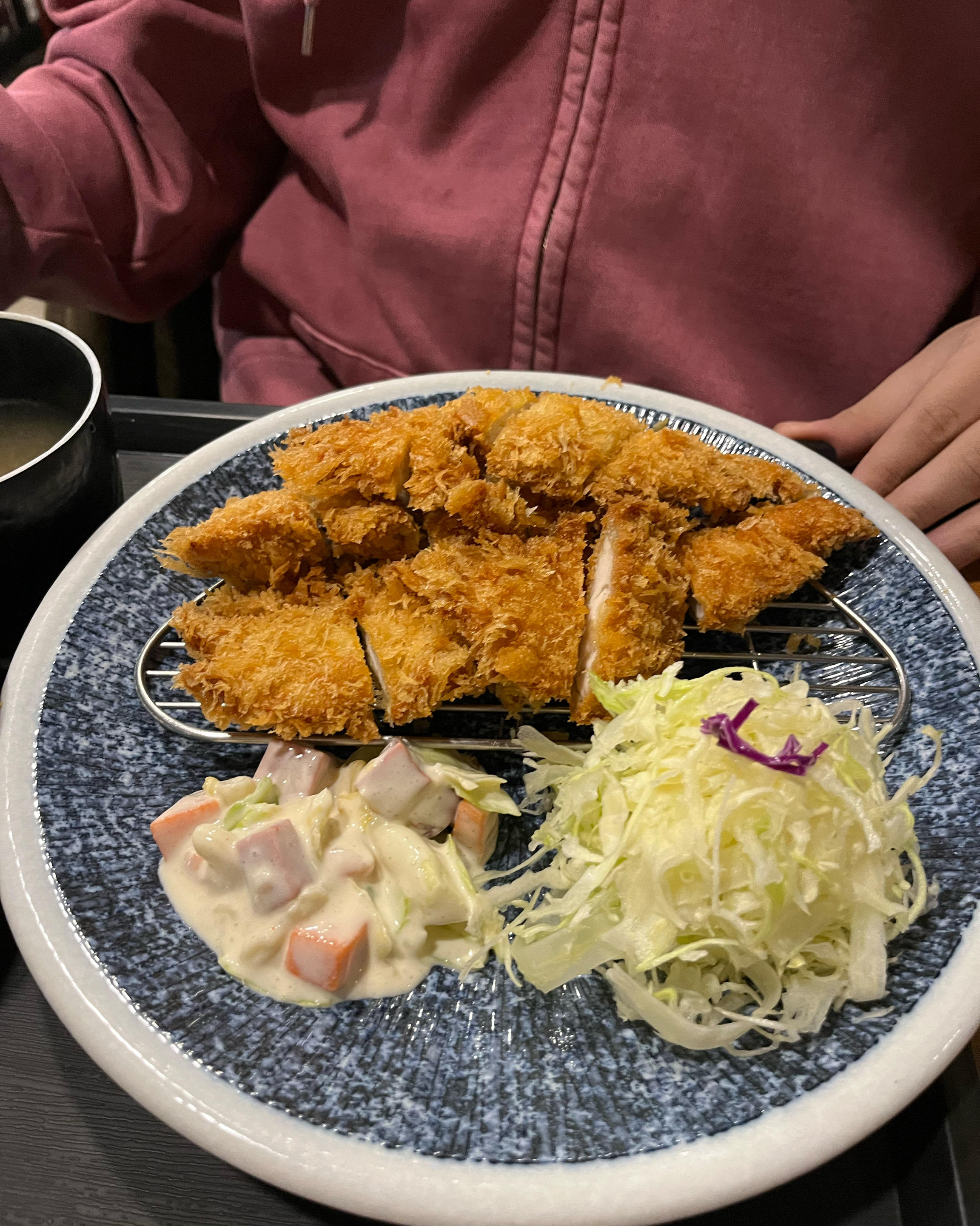 치킨까스 파는 곳이 정말 없는데 여긴 치킨까스 생선까스 둘다 팔아서 좋아요!! 가격도 싸고