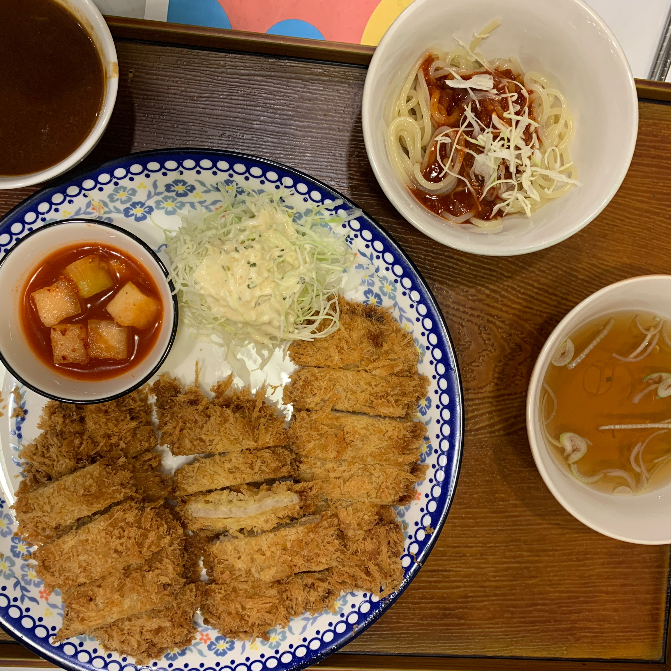 역시나 양이 많고 맛있습니다! - 권선동 맛집 뱅뱅돈까스 수원시청직영점