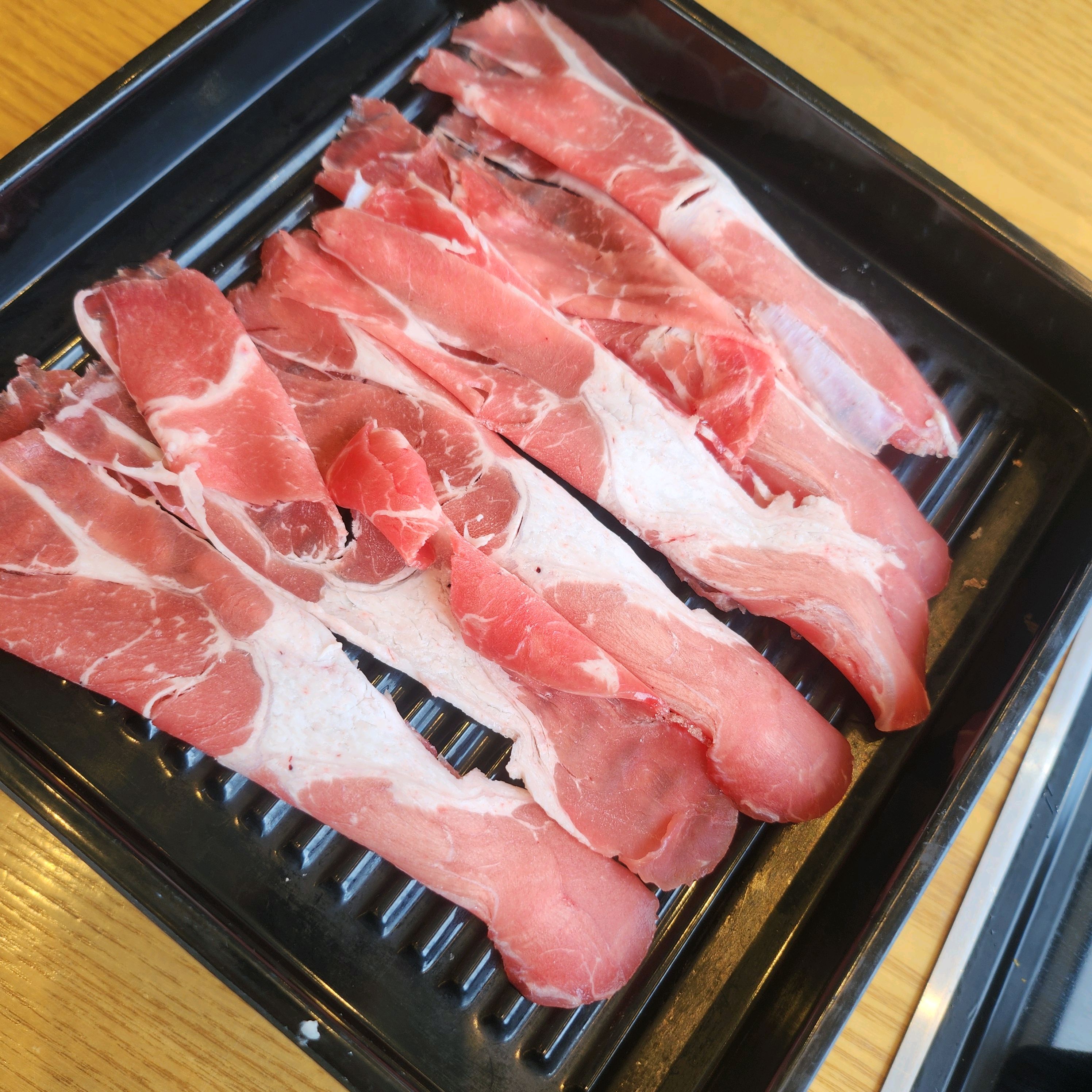 가성비너무좋은 봉황동에서 제일좋아하는.맛집입니다 갈때마다 사람많은데 그이유가 잇는거같아요