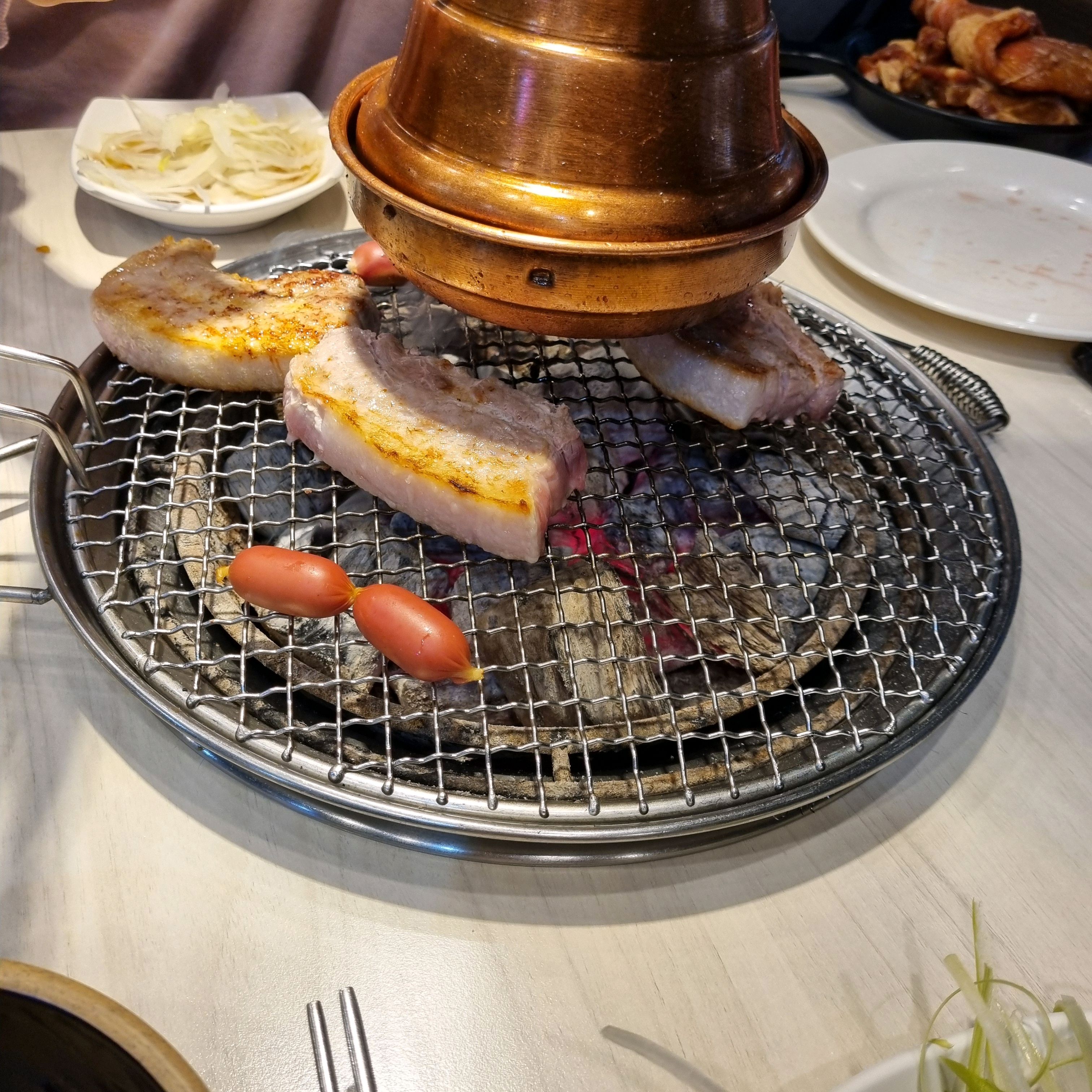오랜만에 먹었는데 맛있어요. 어디지점을 가든 맛있어요. 늦게 가서 그런지 고기가 별로 없어