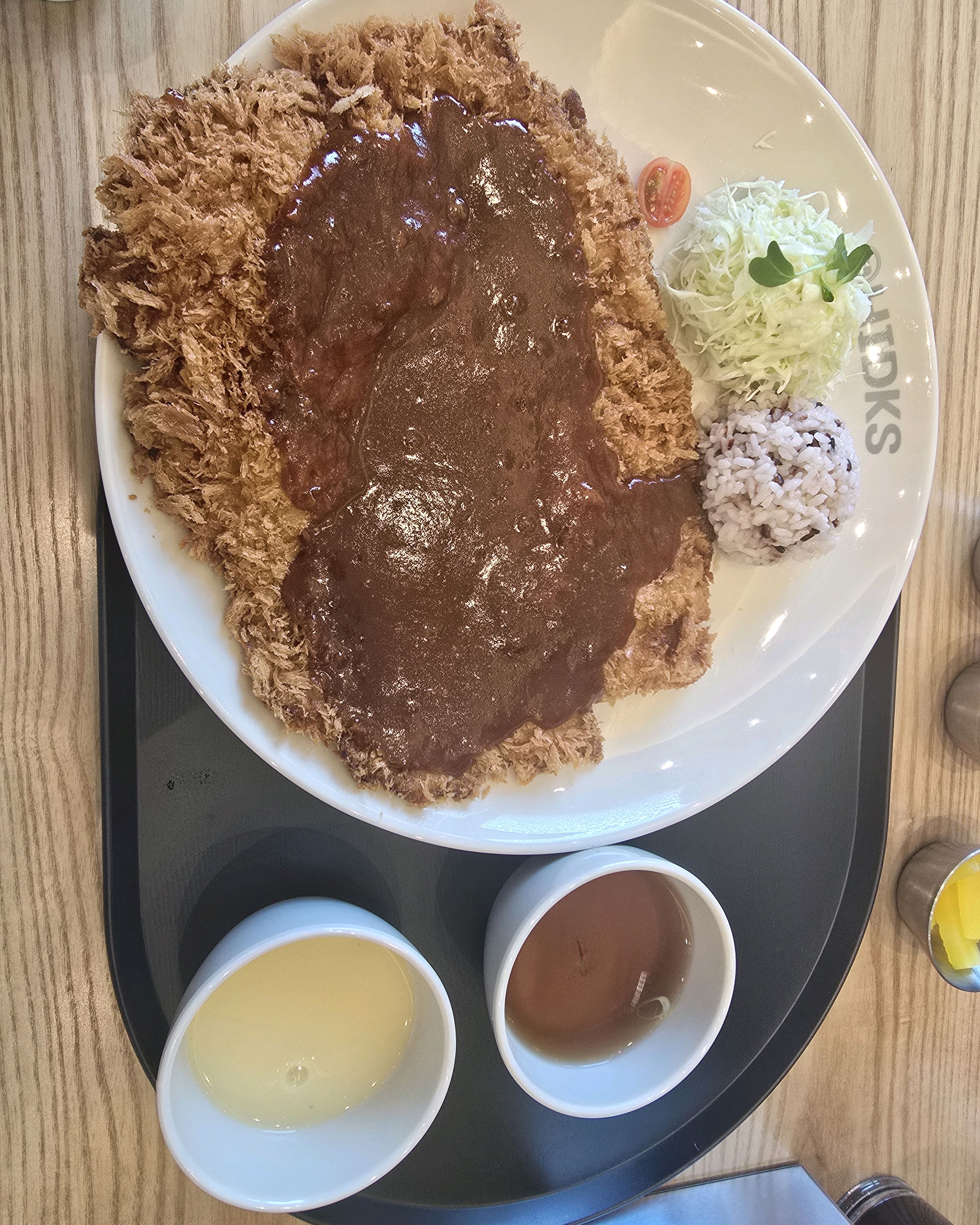 맛있게 잘 먹고 나왔어요 - 거제 상동 맛집 홍익돈까스 거제점