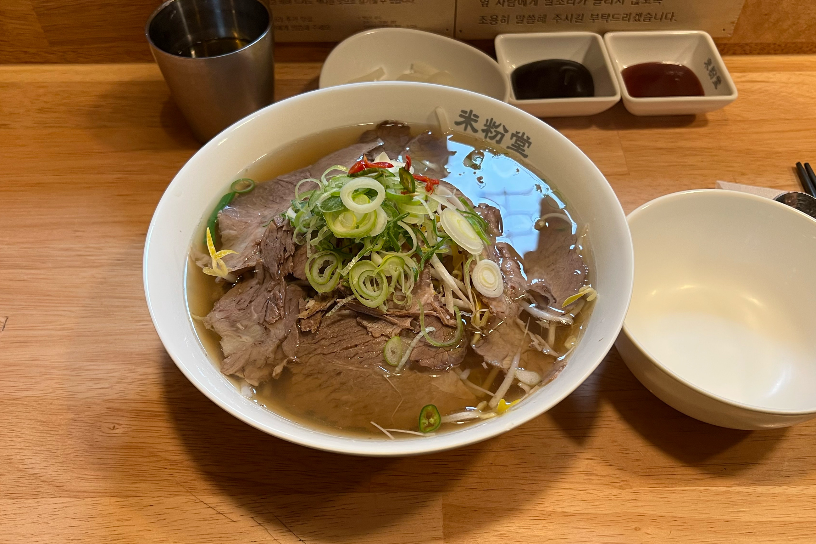 주기적으로 땡겨서 잊을 만하면 가요 :) 친절하시고 매장도 깨끗하고 참 맛있어요🩵 부족하면