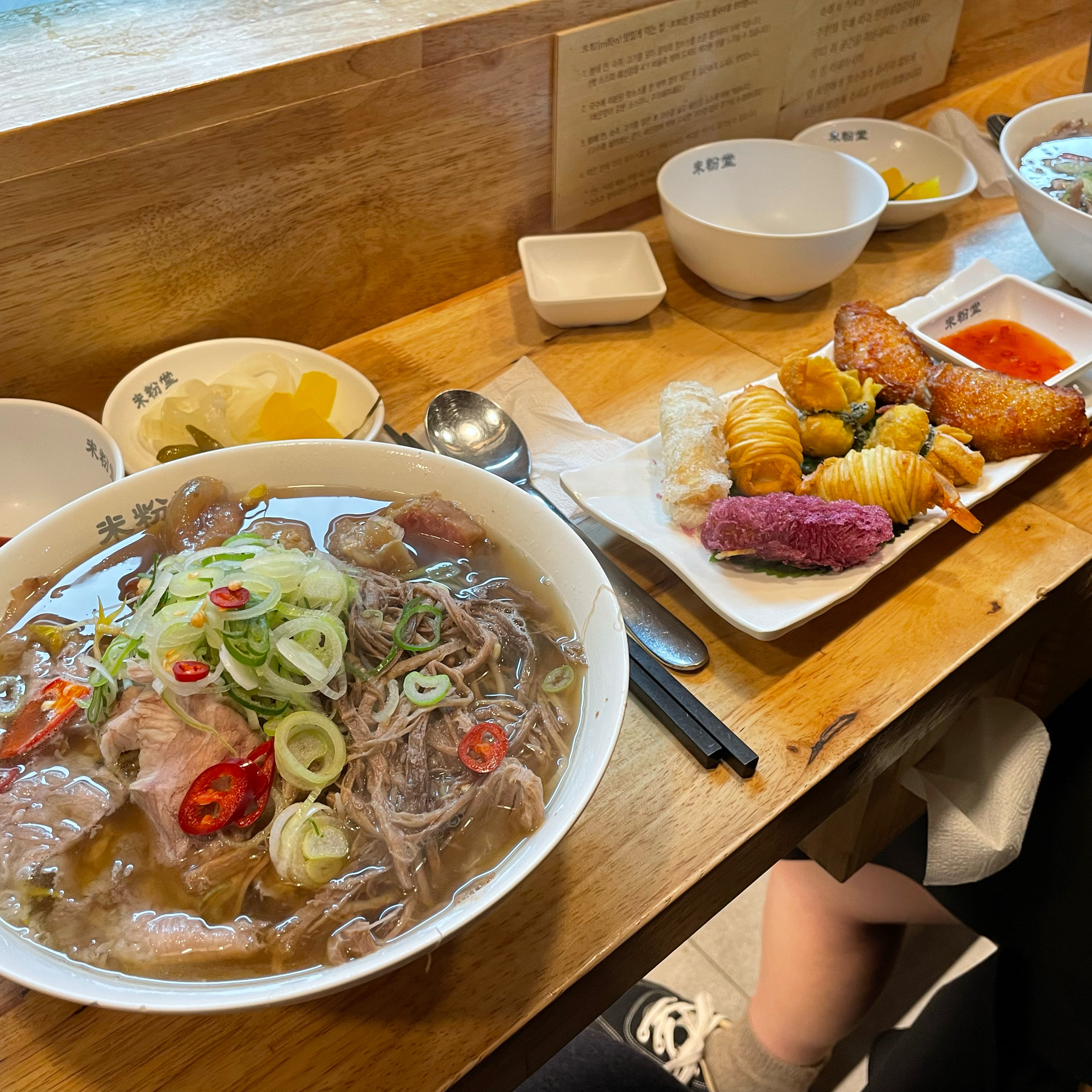 맛있고 친절해서 좋았는데. 면수를 바닥에 버리는 것 보고 놀랐습니다. - 무실동 맛집 미분당 원주점