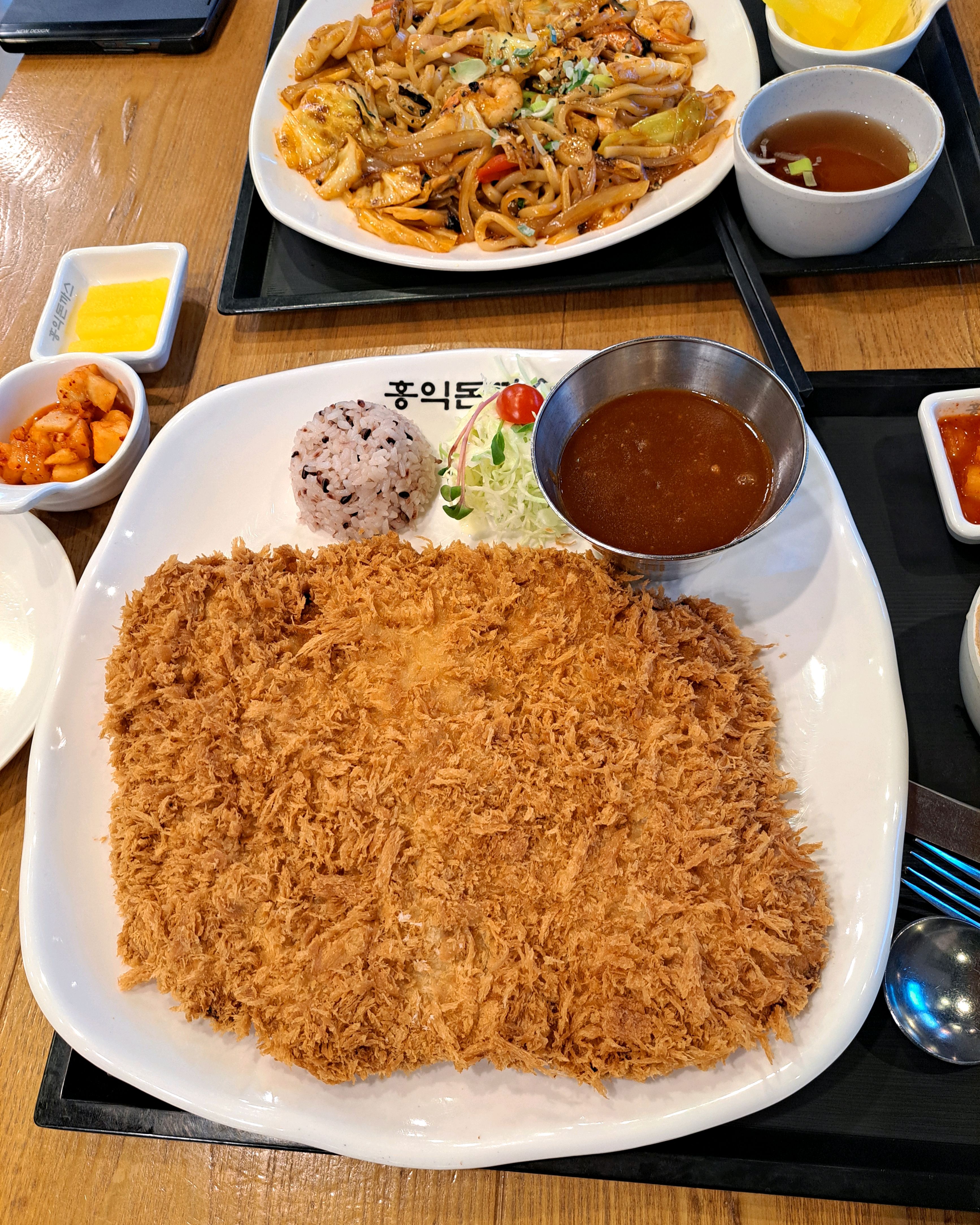 양도 많고 맛 있어요 - 대구 칠곡 맛집 홍익돈까스 대구칠곡점