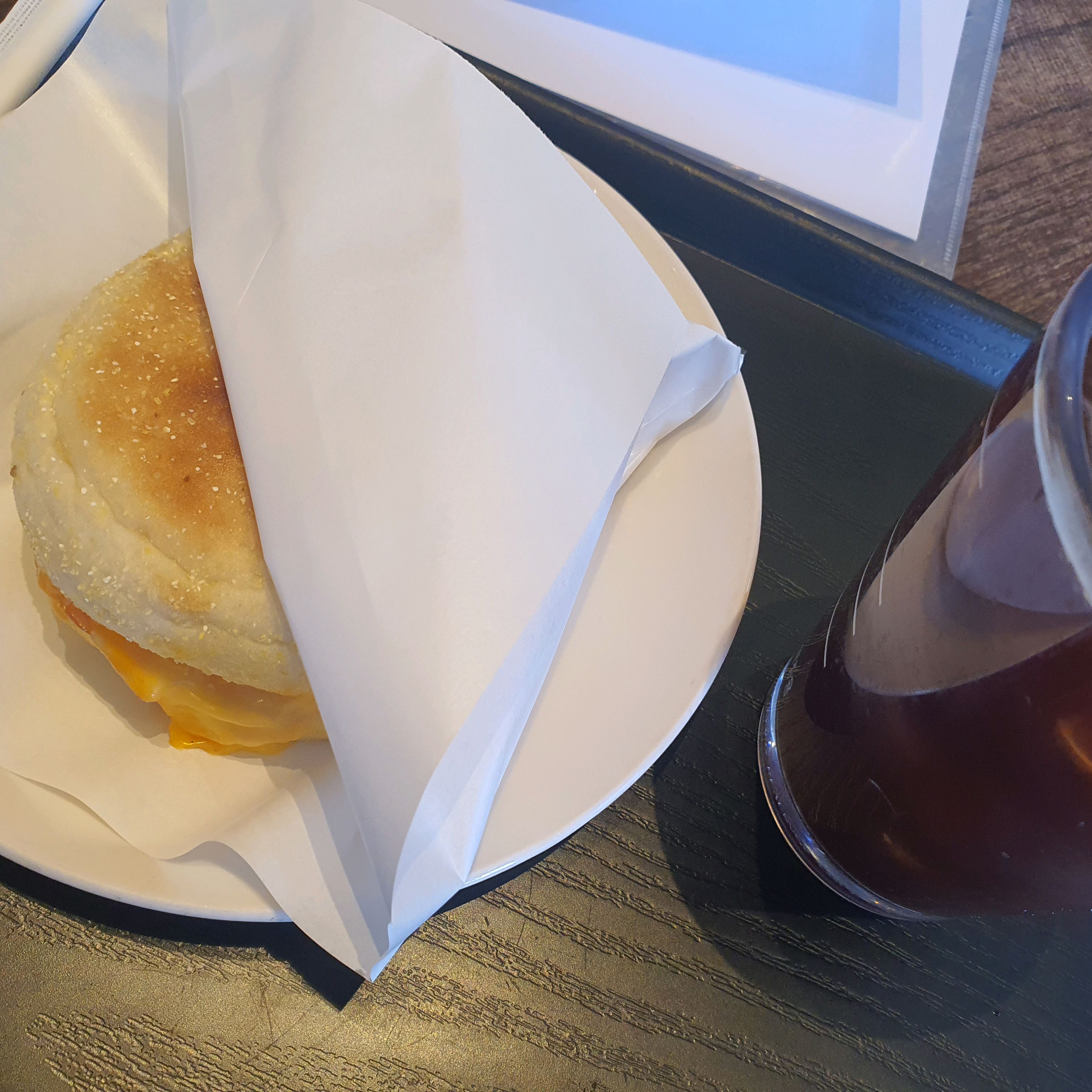 추천 받은 메뉴로 식사를 하고 올 해 첫 아아를 곁들인다. - 불당동 맛집 스타벅스 천안신불당점
