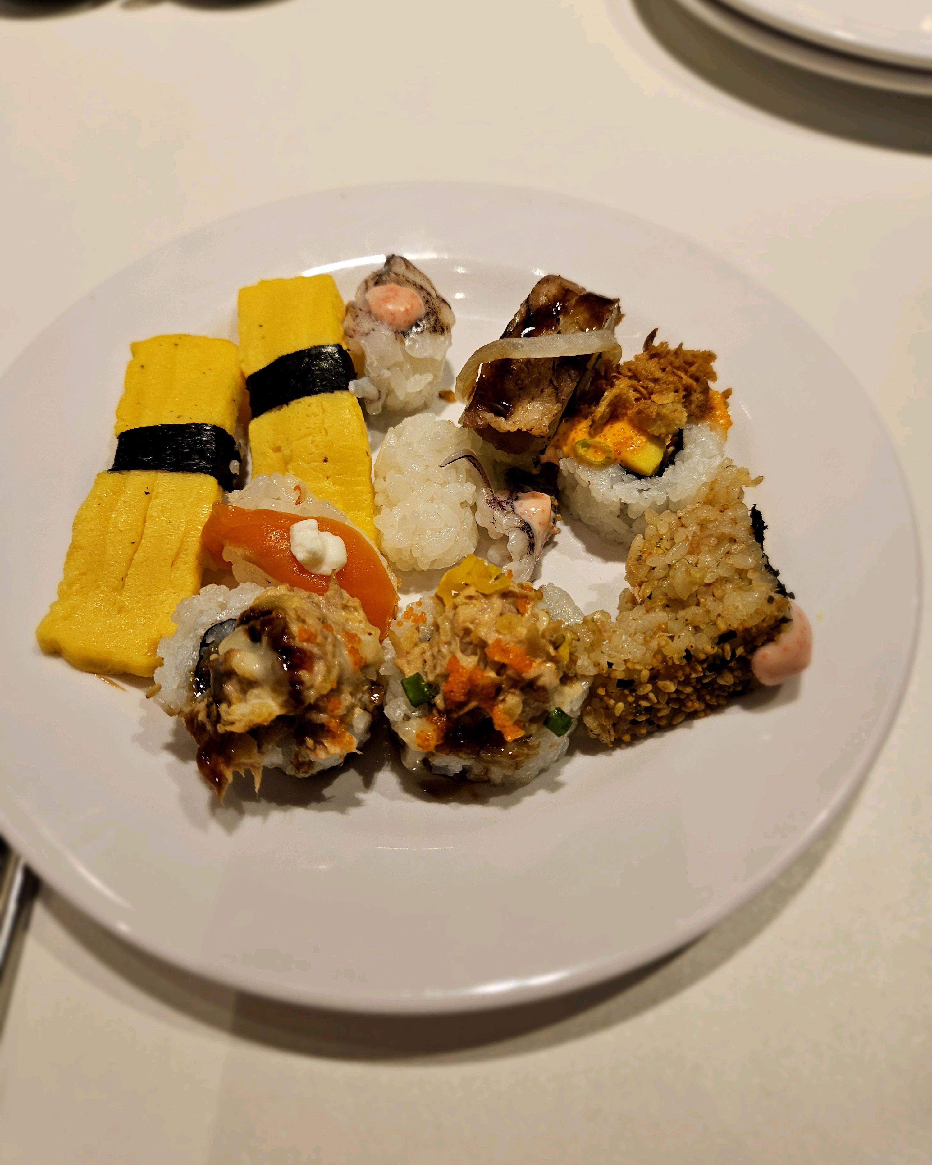 면요리 코너 직원이 너무 등 돌고 있어서 면 달라고 하기 눈치 보였어요 - 상봉역 맛집 애슐리퀸즈 엔터식스 상봉점
