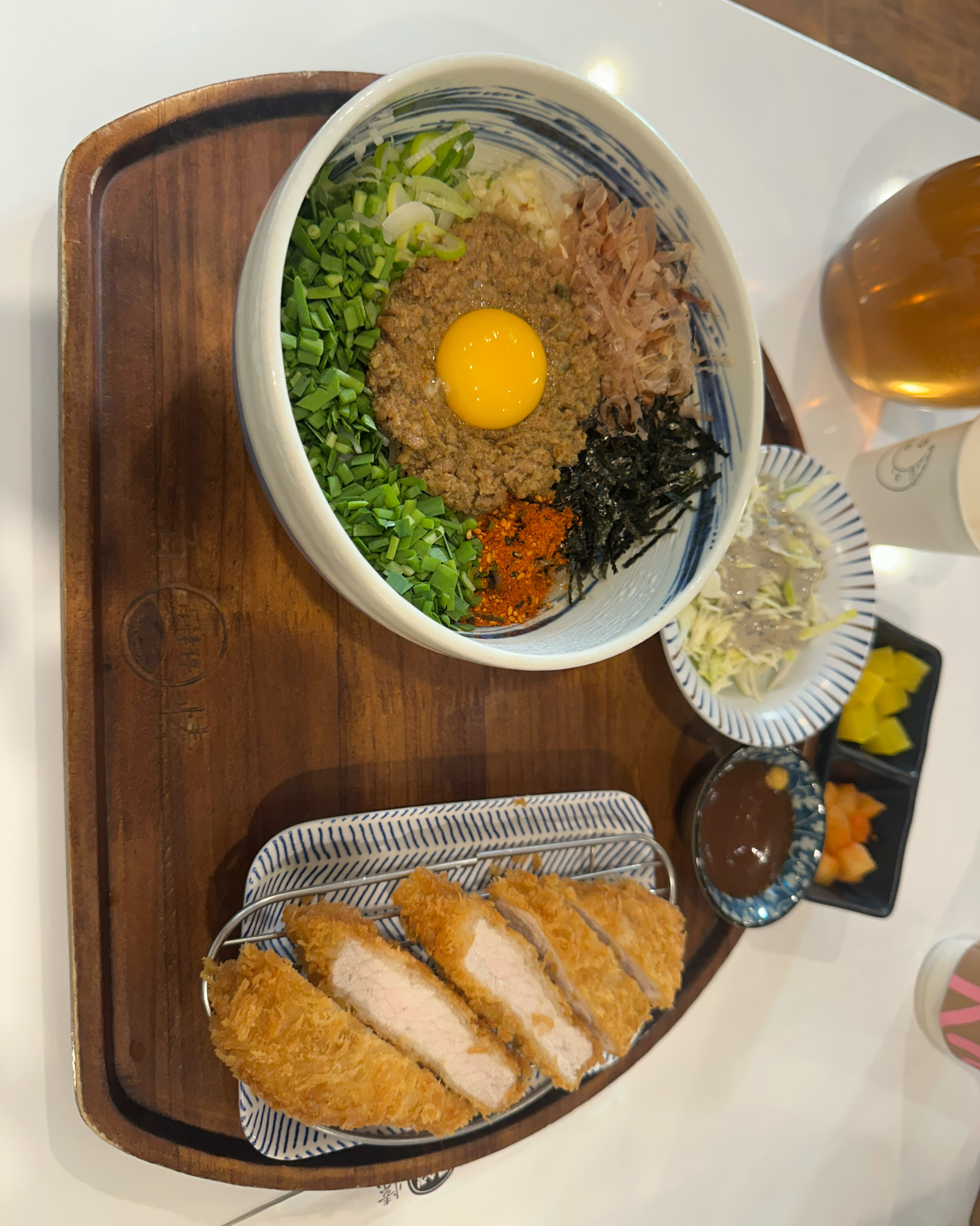 마제소바+돈카츠 인데 확실히 돈가스가 맛있는 거 같아요 - 중앙대 맛집 백소정 중앙대점