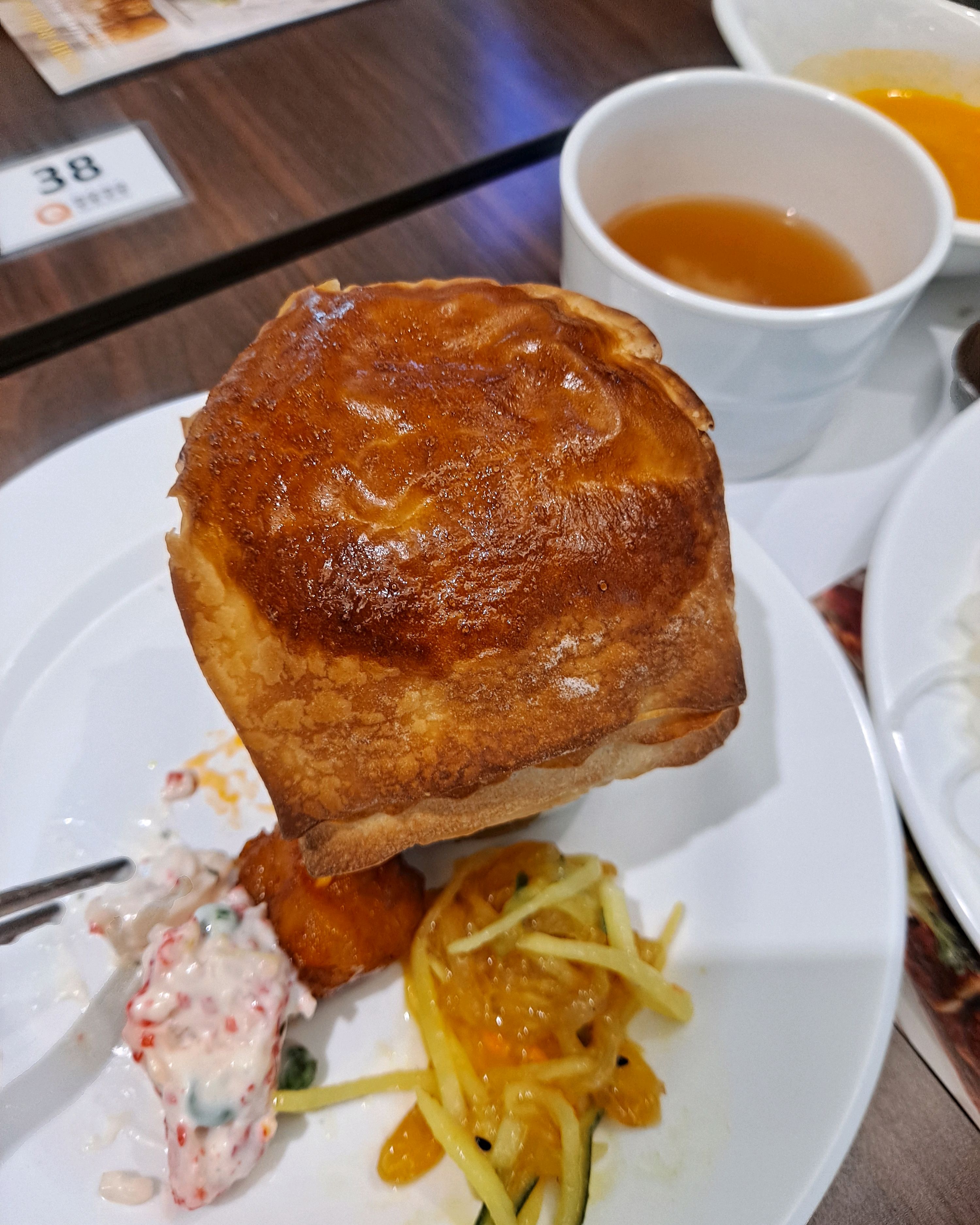 친정아버지 88번째 생신을 맞이하여 찾은 쿠우쿠우 모든 메뉴 구성도 알차고 초밥 종류도 다