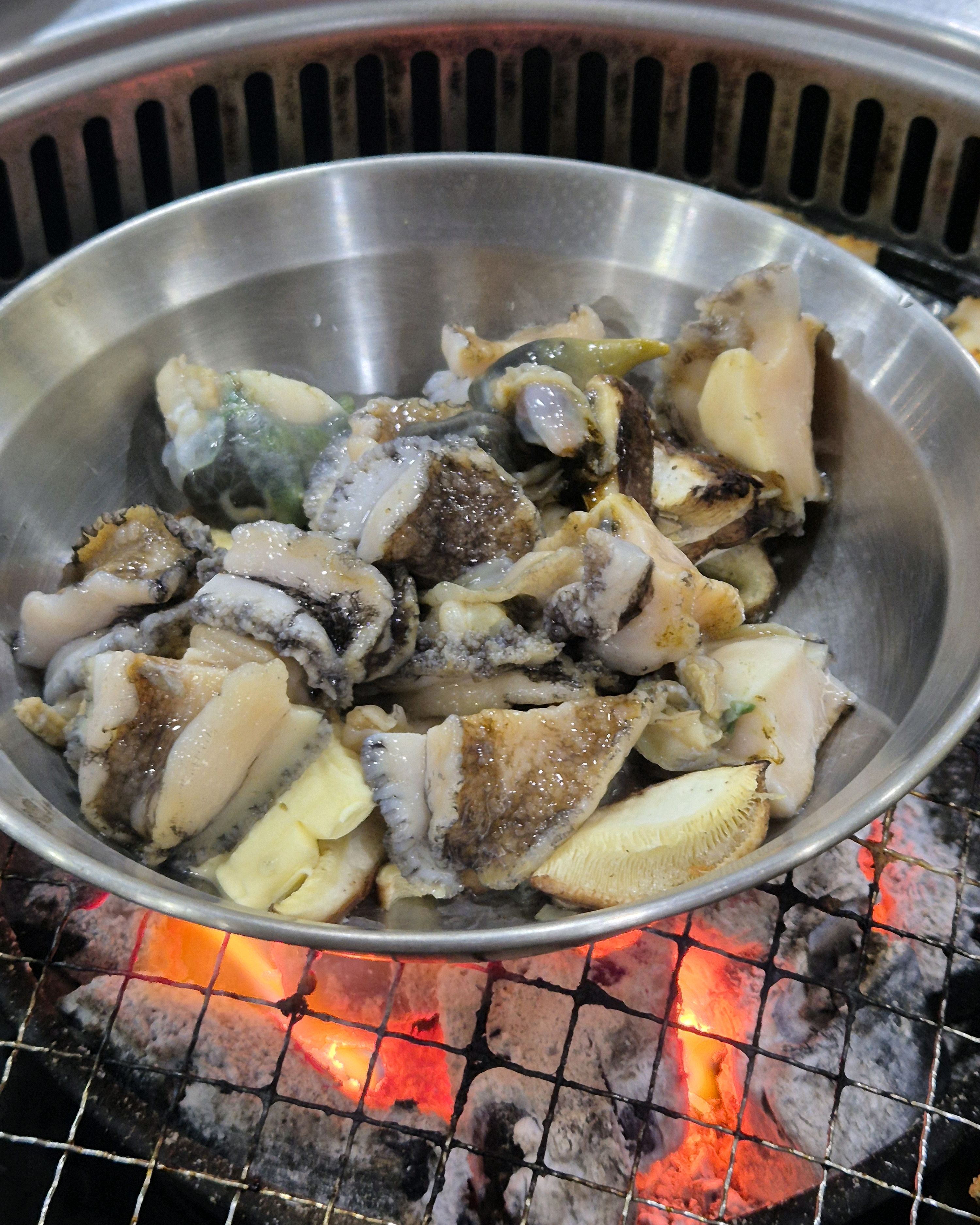 두정동만 가봤는데 불당도 정말 맛있어요 ㅎㅎㅎ - 불당동 맛집 신가네장어구이 불당점