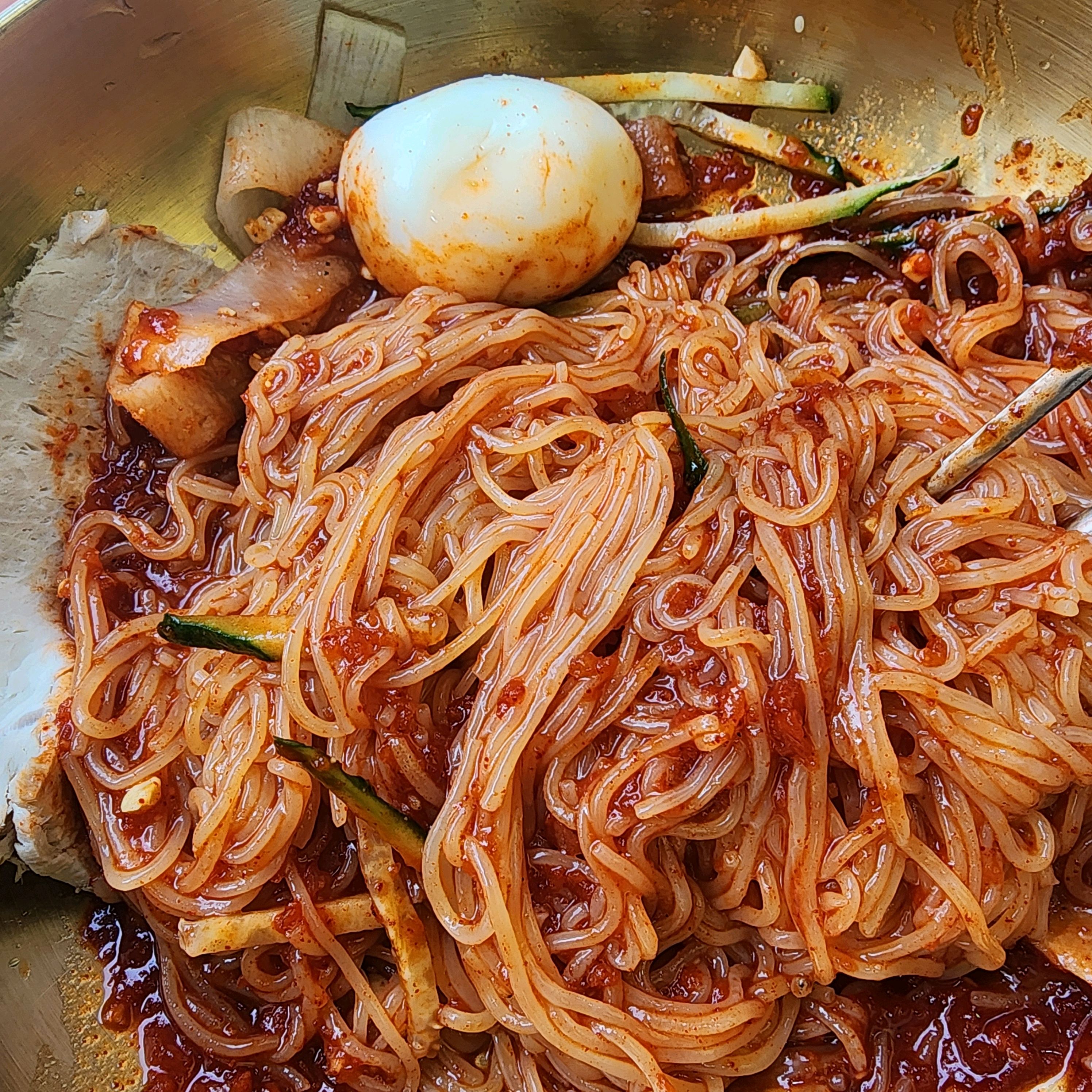 밀면 이미지