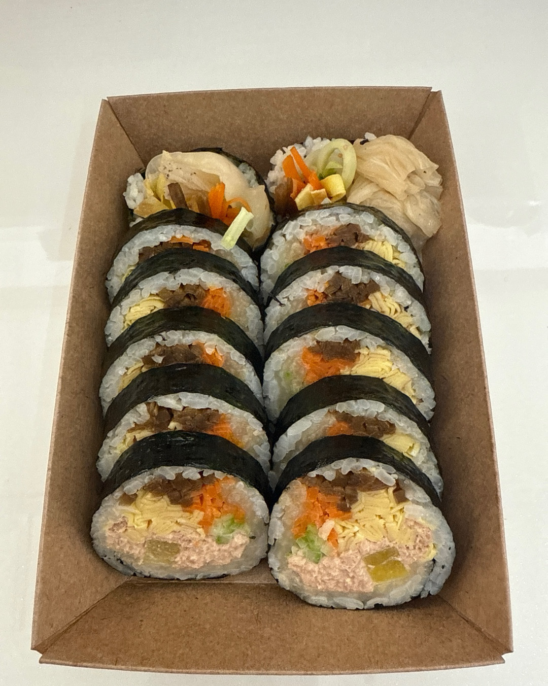 리모델링 하셨다던데 더 깔끔하고 예뻐졌어요 ☁️ 맛은 똑같이 맛있어요 최애 김밥집 !! - 불당동 맛집 후하게김밥
